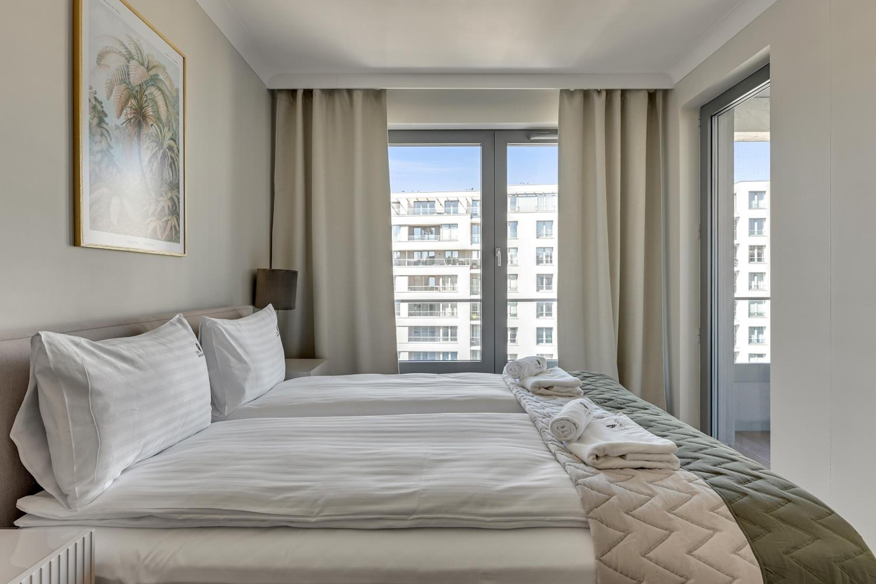 Plac Unii Gdynia Central by Lion Apartments
