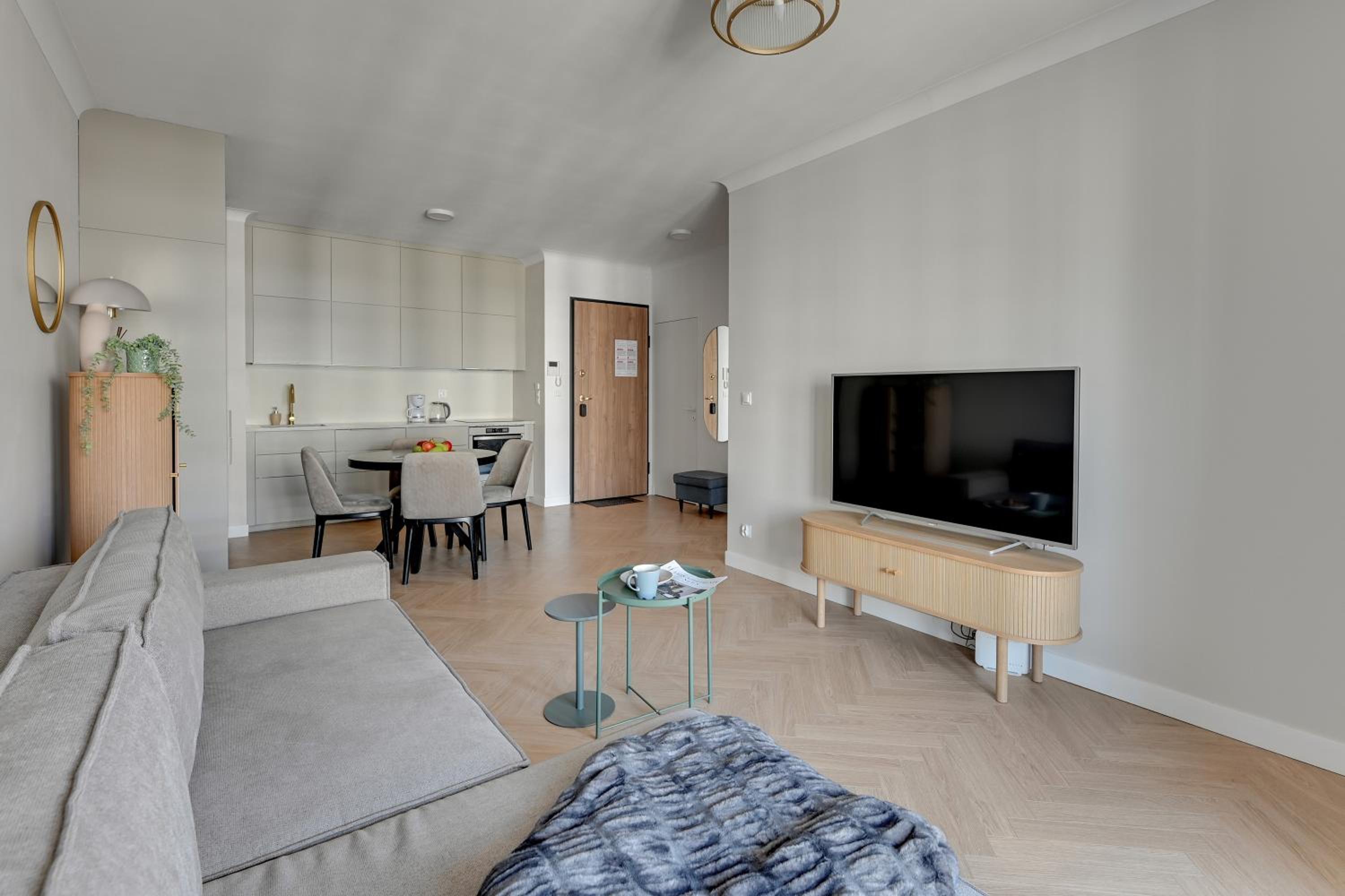 Plac Unii Gdynia Central by Lion Apartments