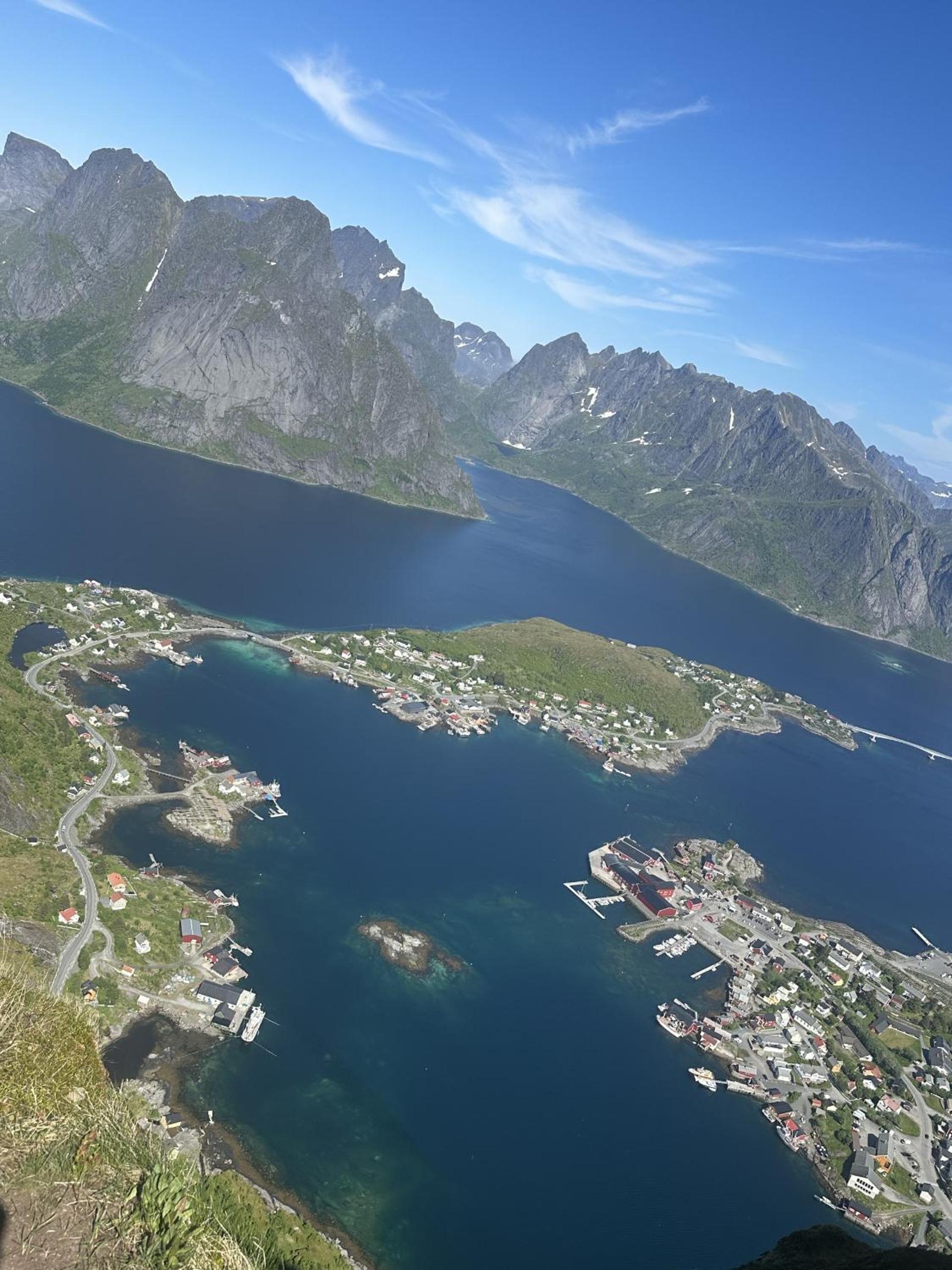 Valen House, Reine