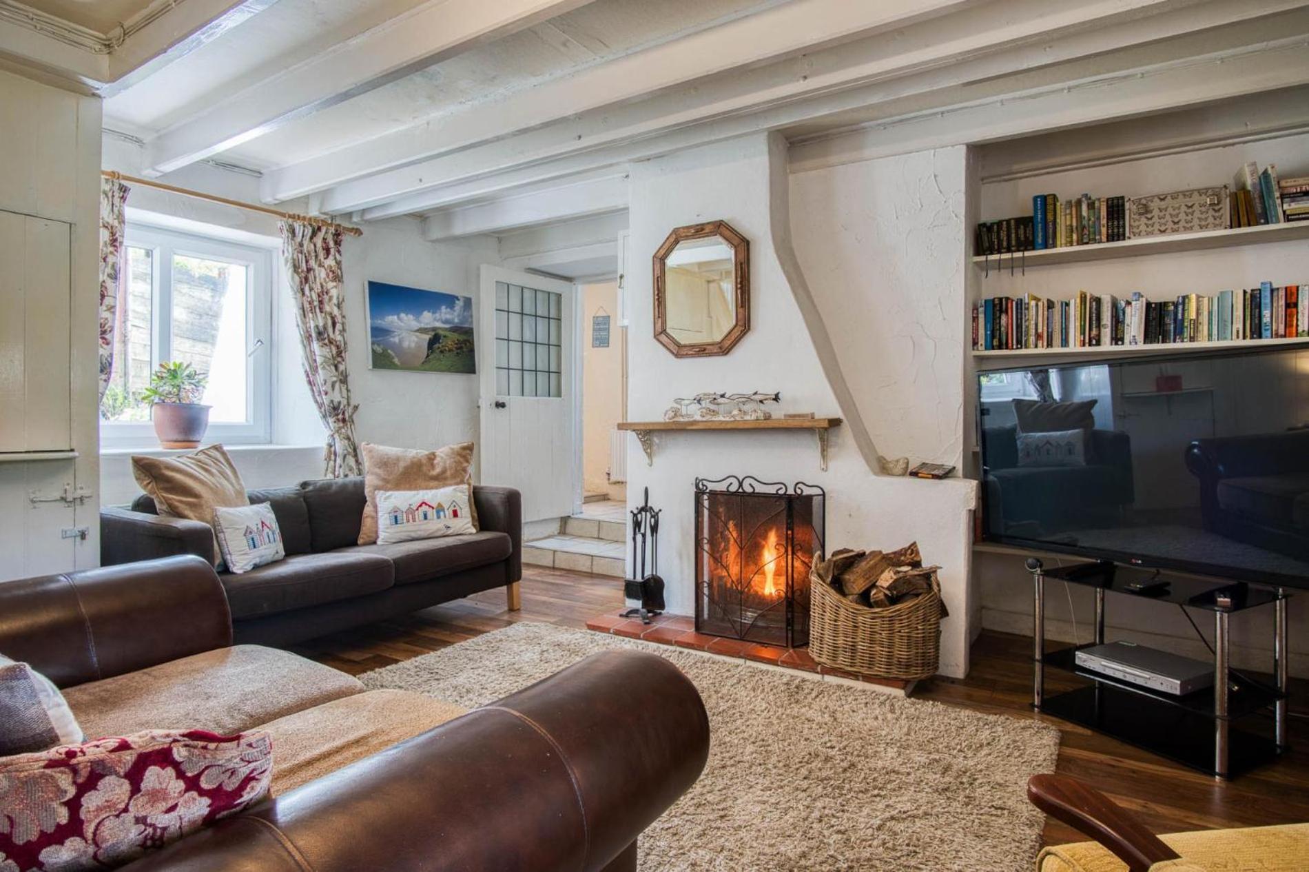 Bullcroft - 6 Bedroom House - Oxwich