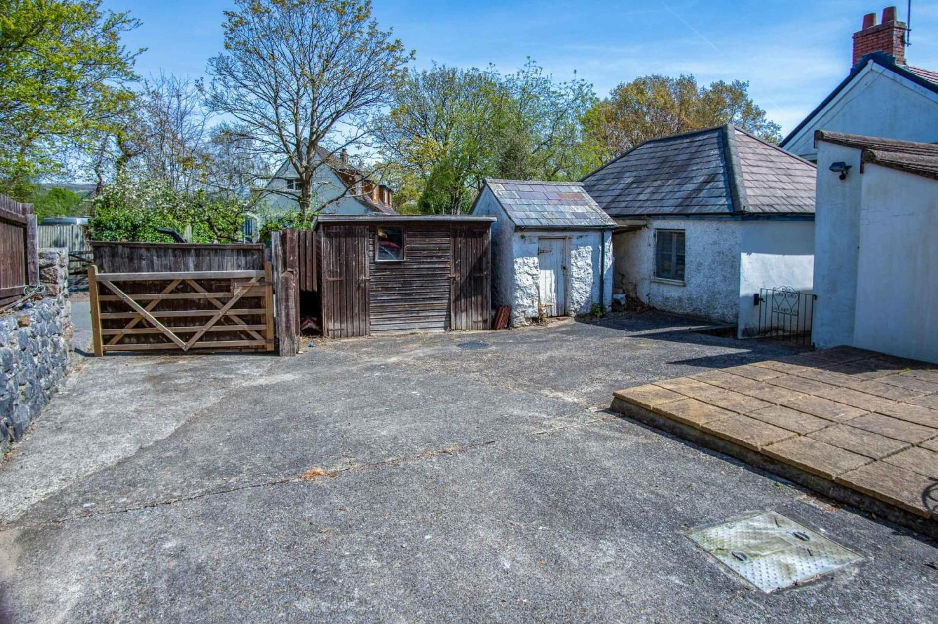 Bullcroft - 6 Bedroom House - Oxwich