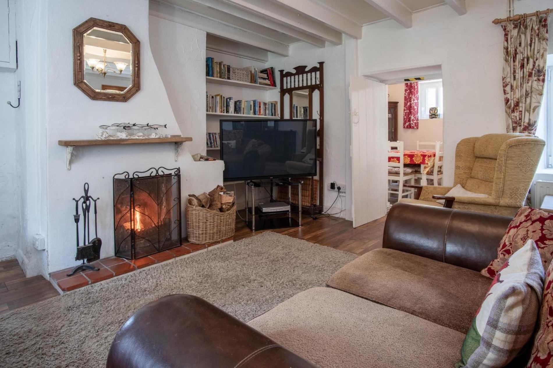 Bullcroft - 6 Bedroom House - Oxwich