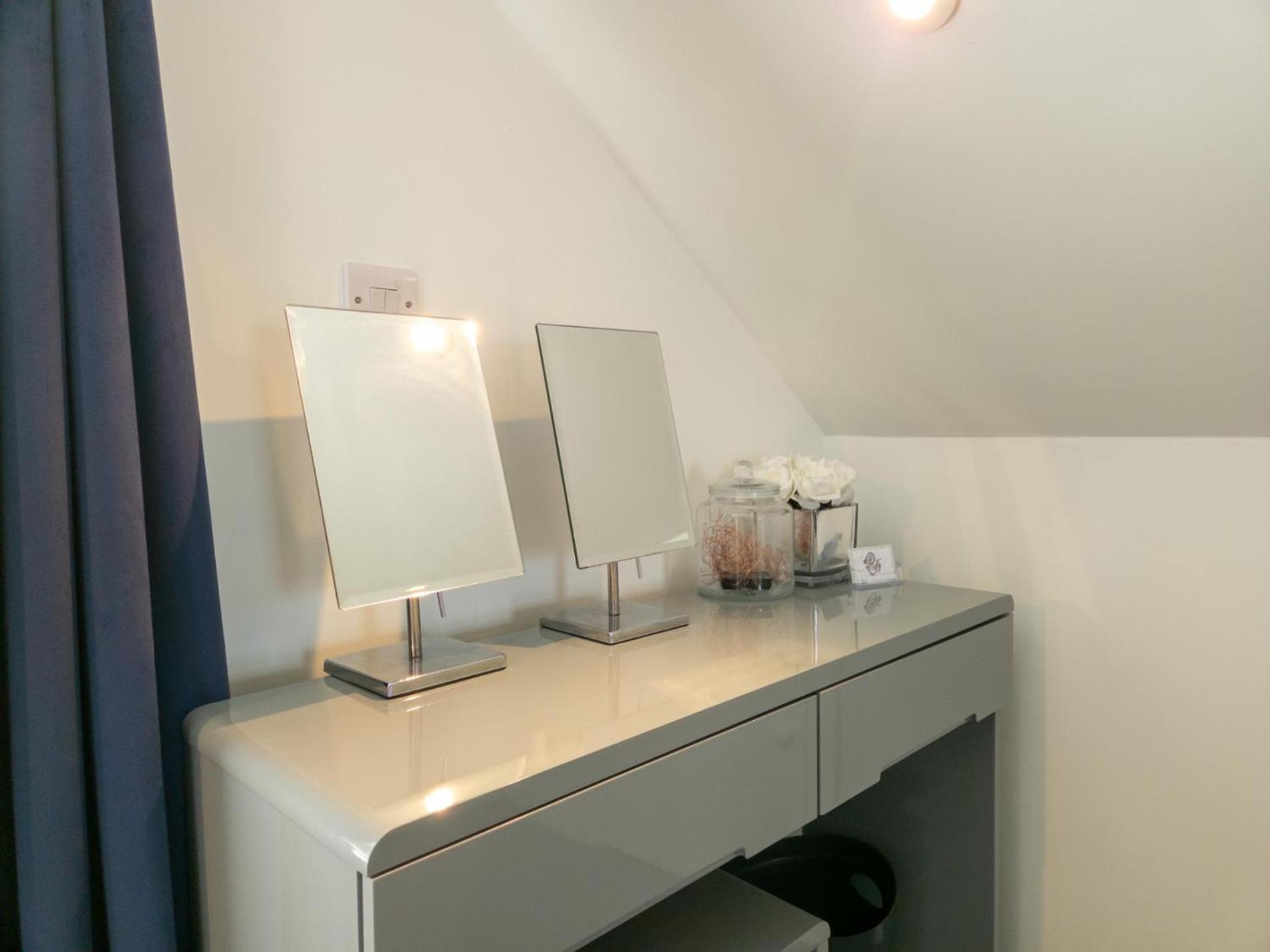 Welcome Lodge - 1 Bedroom Cottage - Llanrhidian