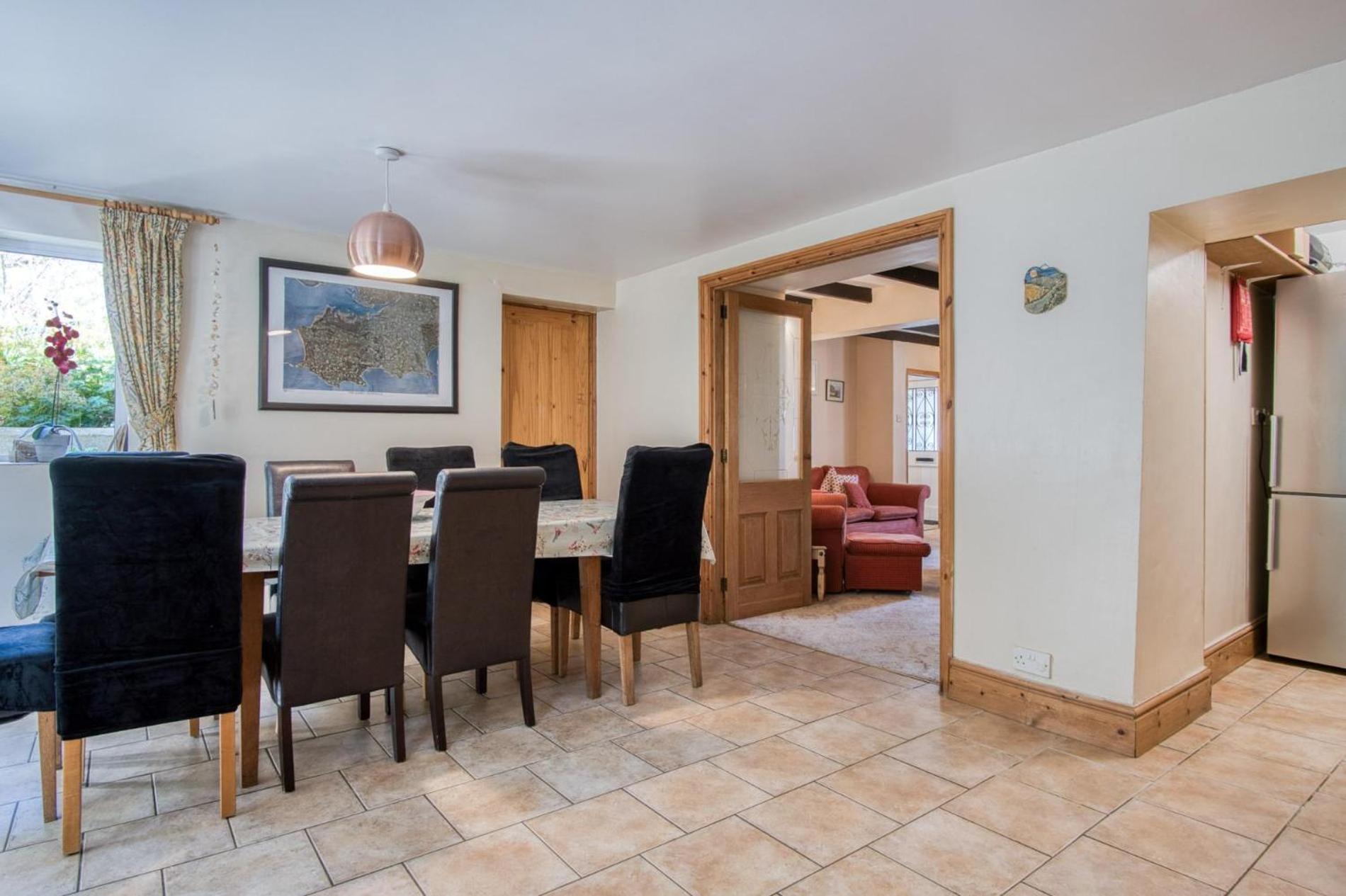 Bullcroft - 6 Bedroom House - Oxwich
