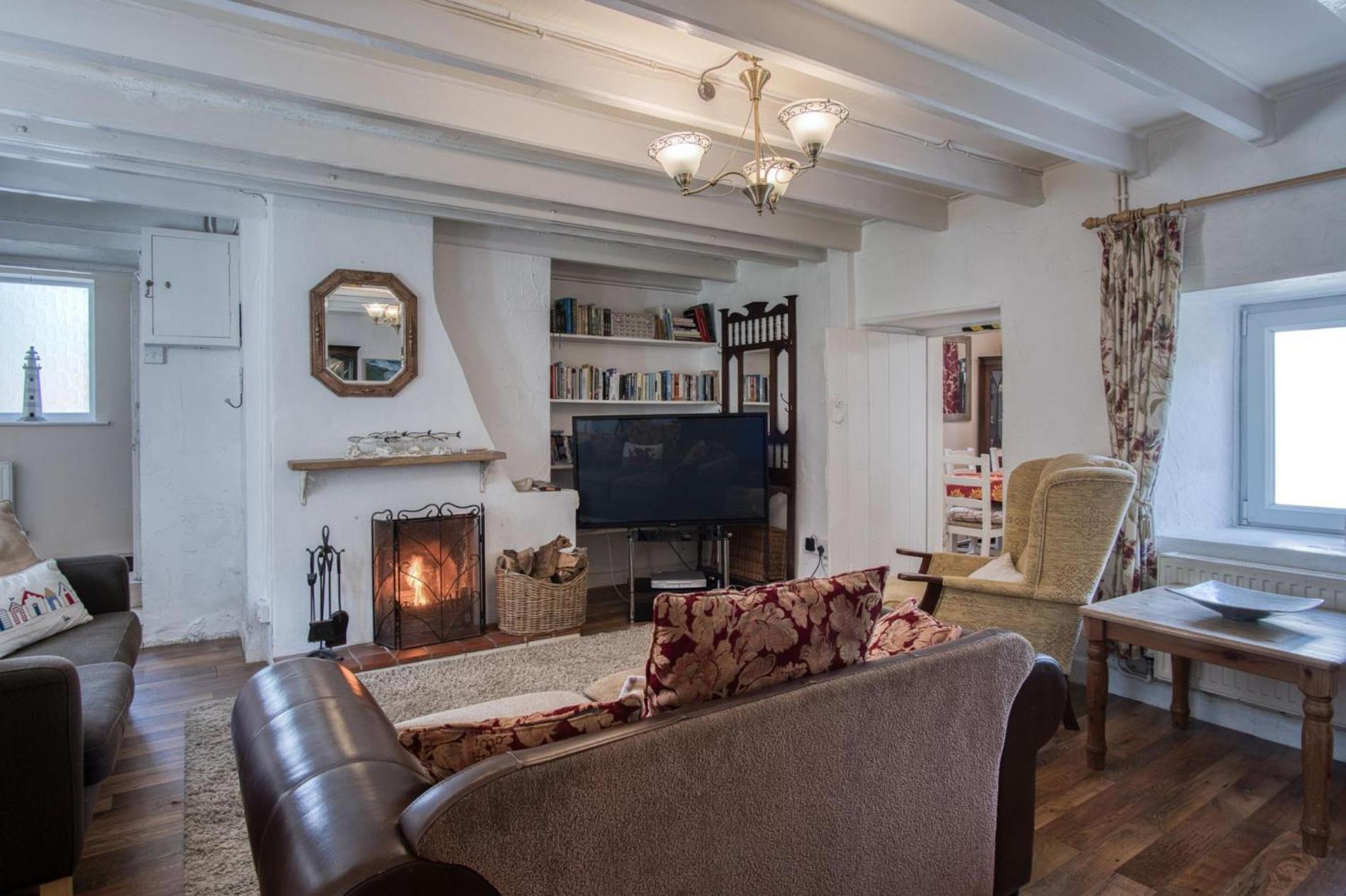 Bullcroft - 6 Bedroom House - Oxwich