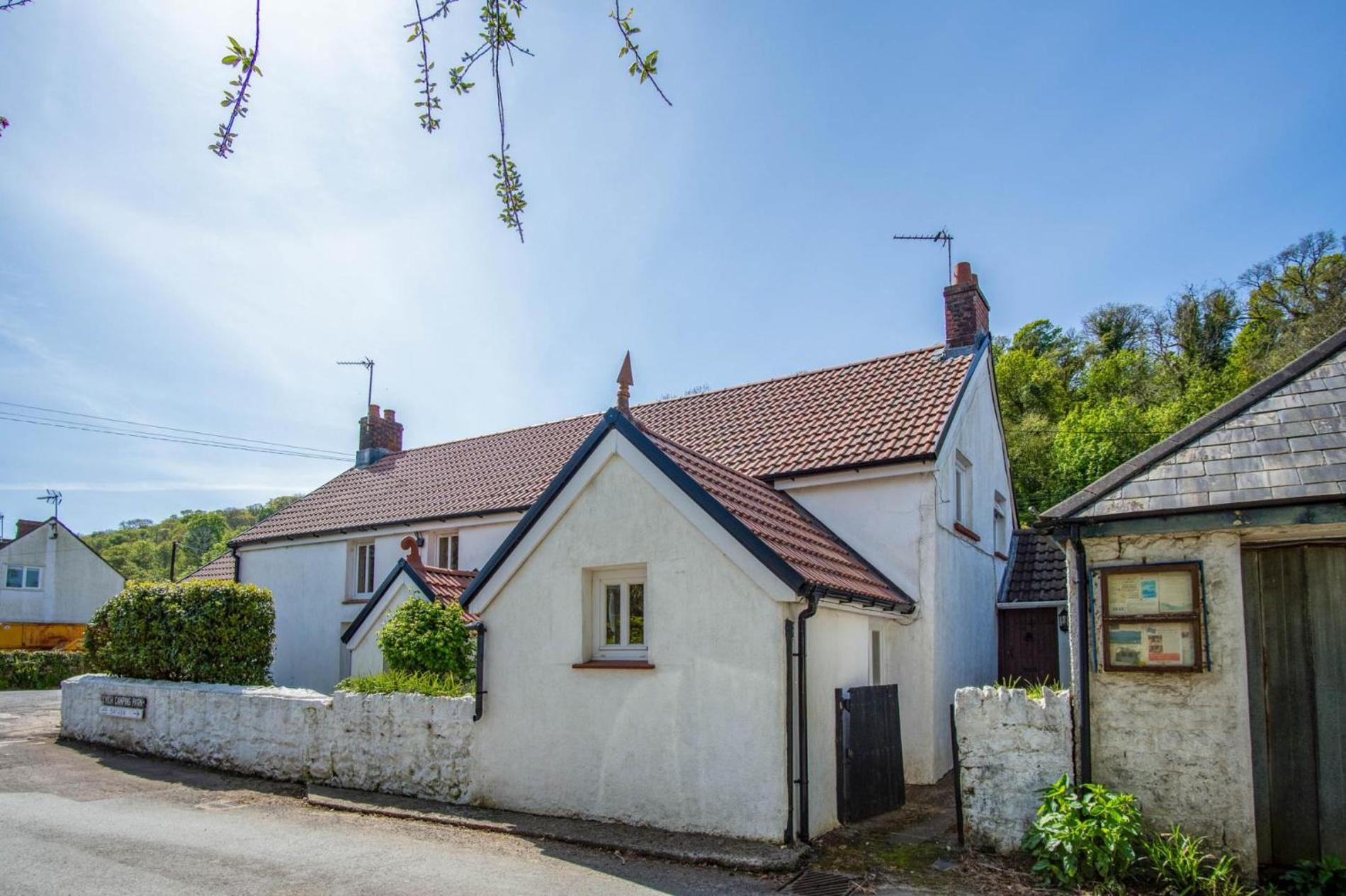 Bullcroft - 6 Bedroom House - Oxwich