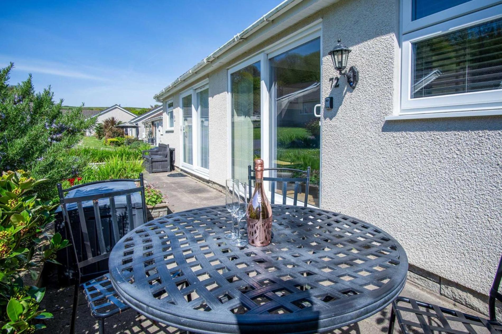 Bayview 72 - 2 Bedroom Chalet - Bayview Oxwich