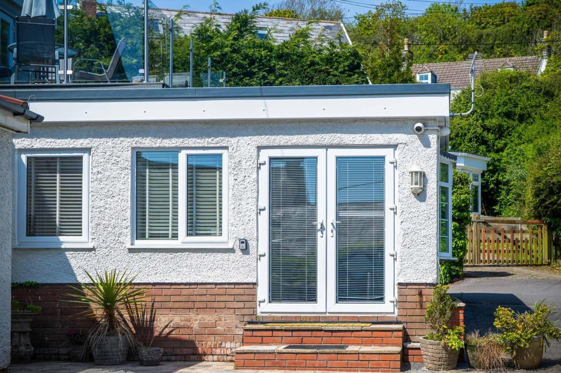 Sea Breeze Apt 1 - 1 Bedroom - Horton Beach