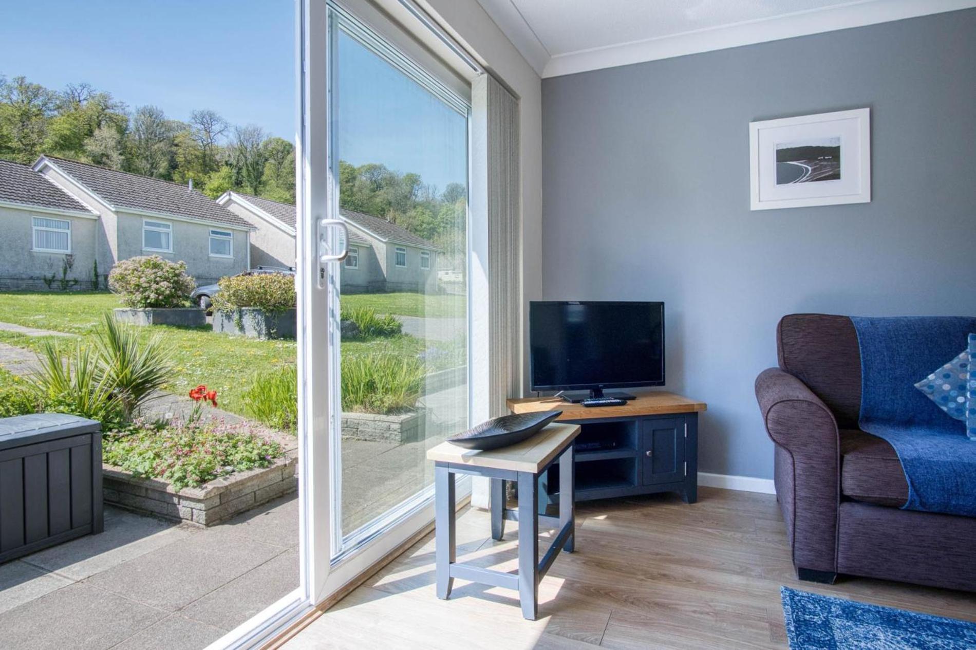 Bayview 72 - 2 Bedroom Chalet - Bayview Oxwich