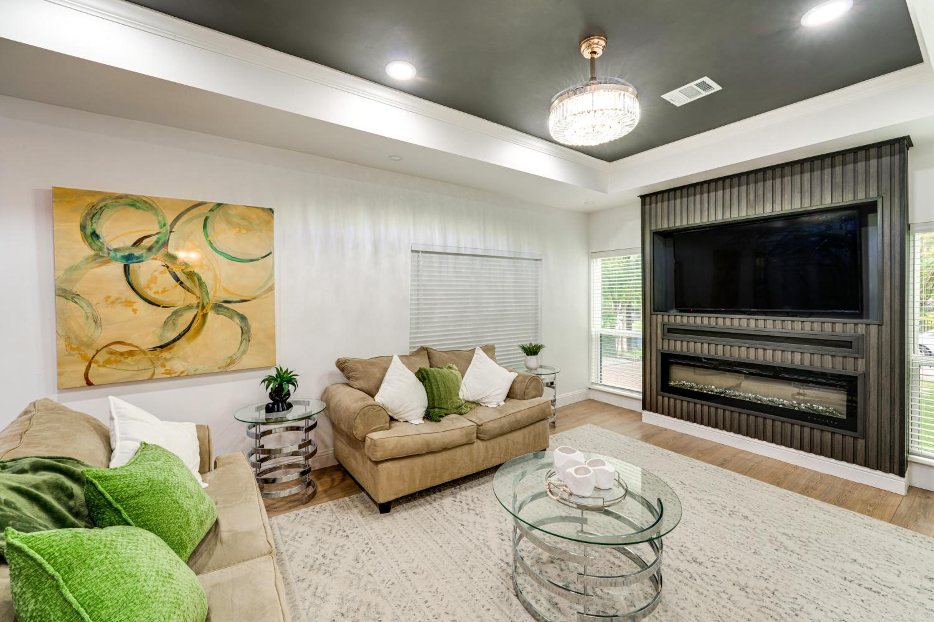 5 Mi to Dtwn Dallas Home with Patio and Fire Pit!