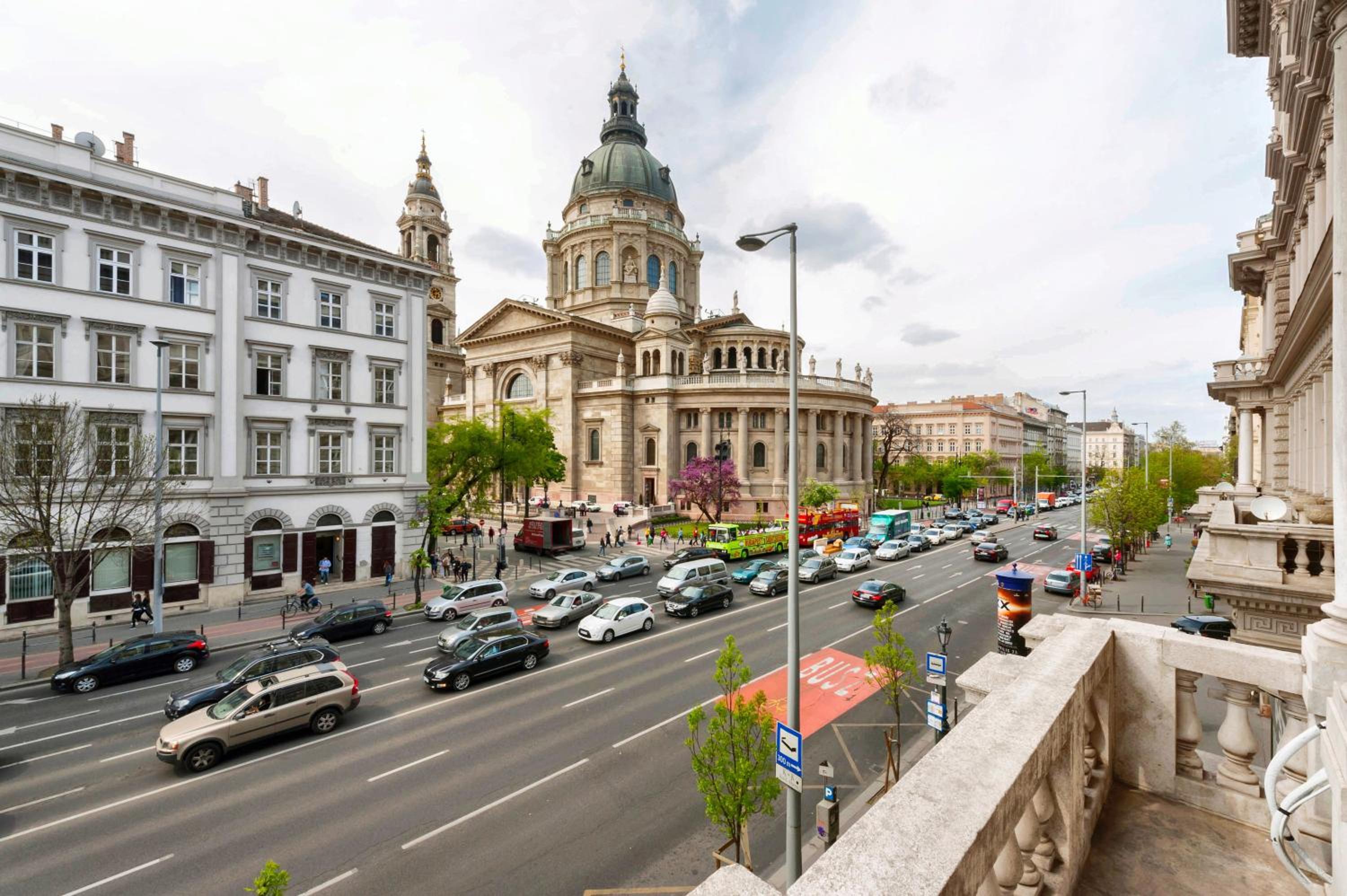 Adagio Hostel Basilica