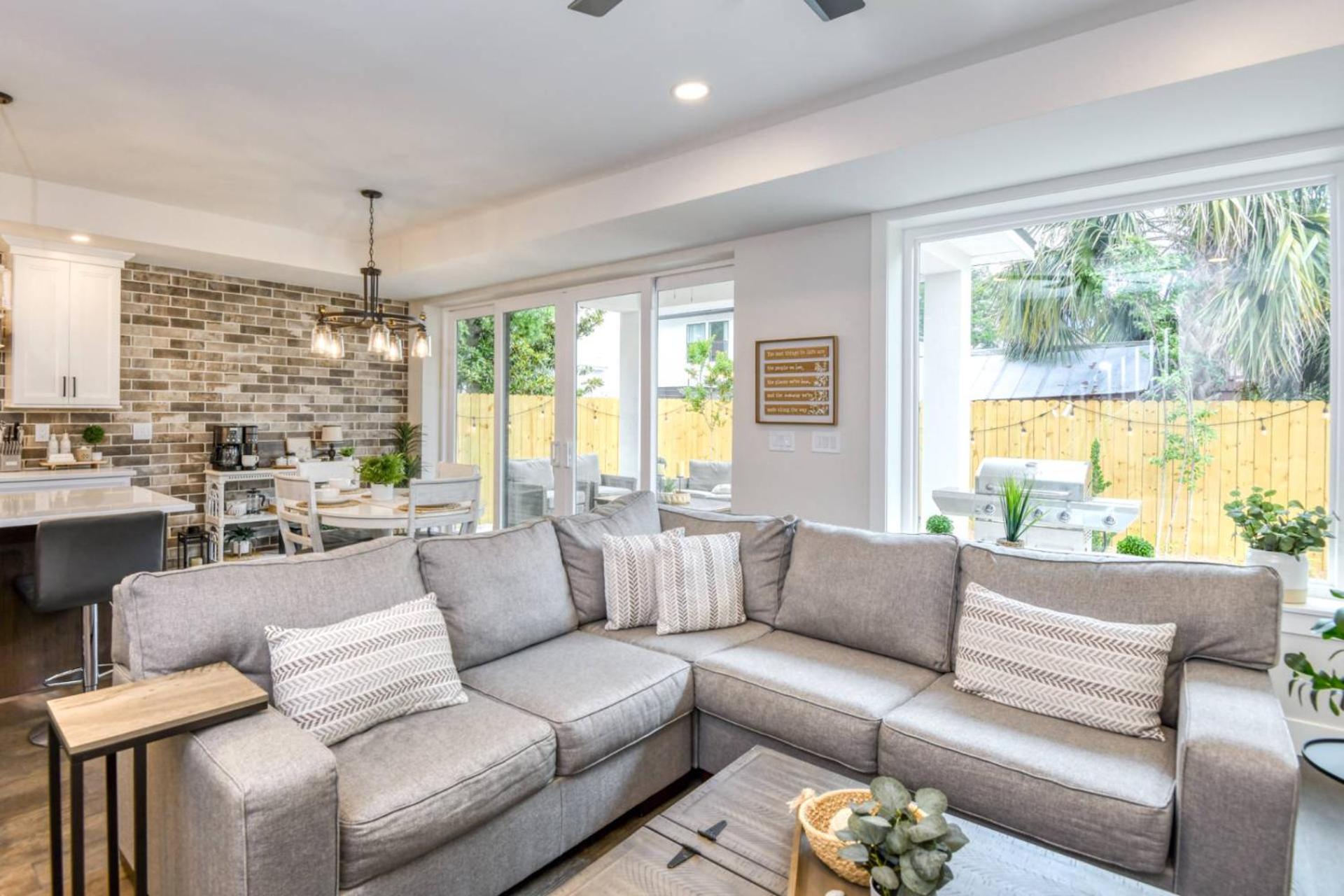 Lincolnville House