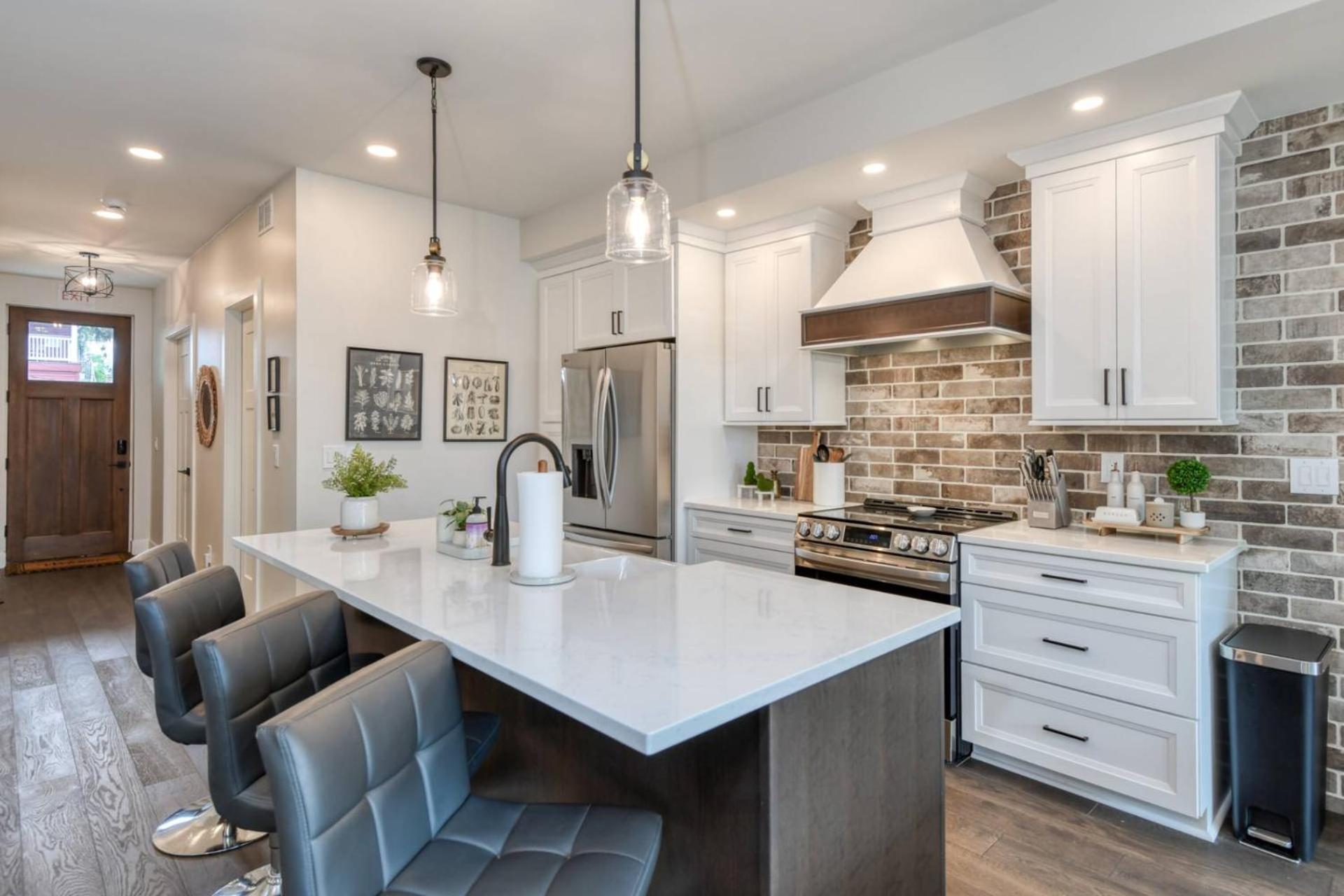 Lincolnville House