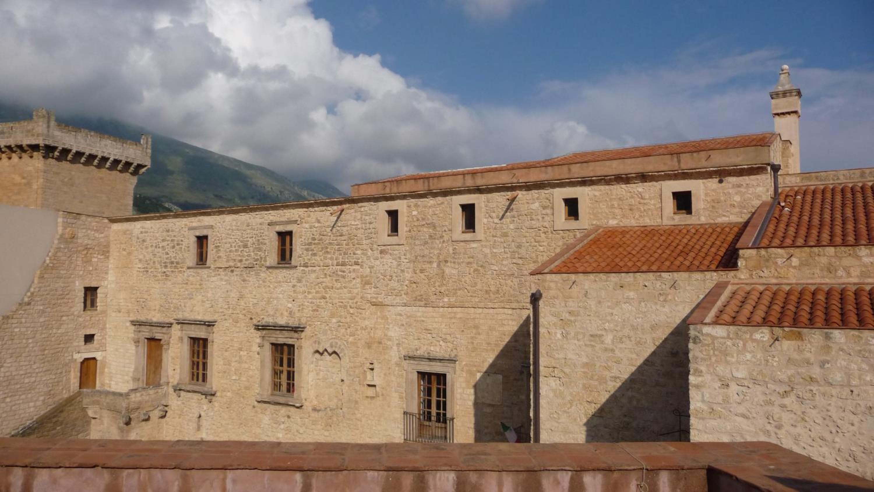 Terra di Carini view 3