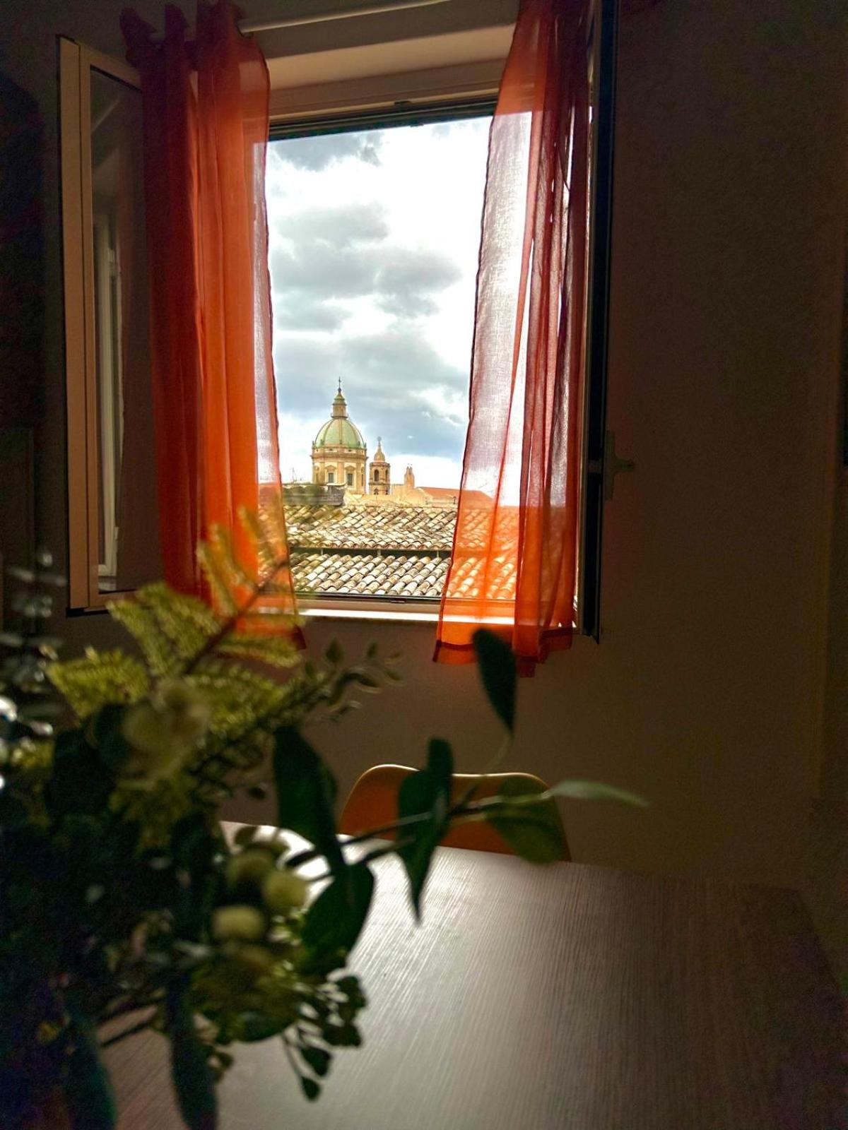 Casa Mortillaro - The Heart of Palermo, Ballaro Market