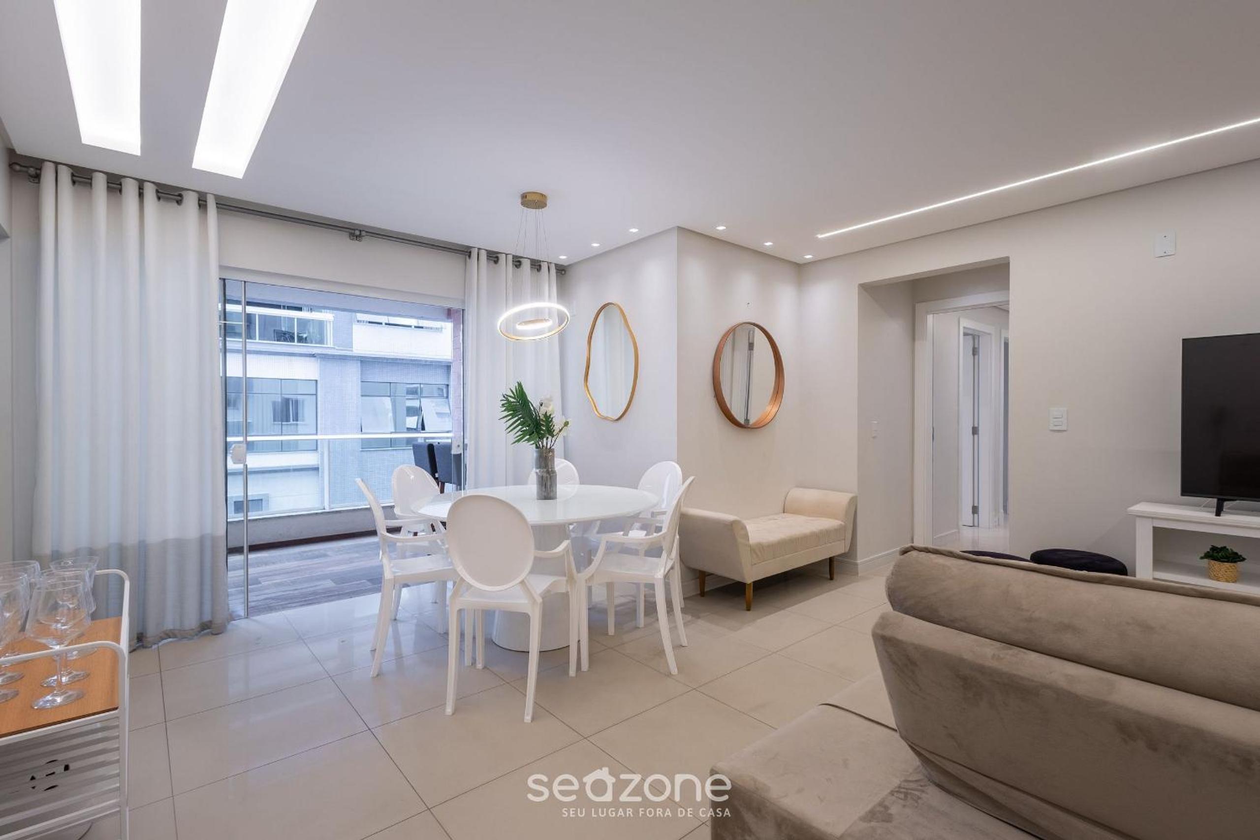 Modern and Exclusive Apartments in Meia Praia, 450m from the Beach - EST