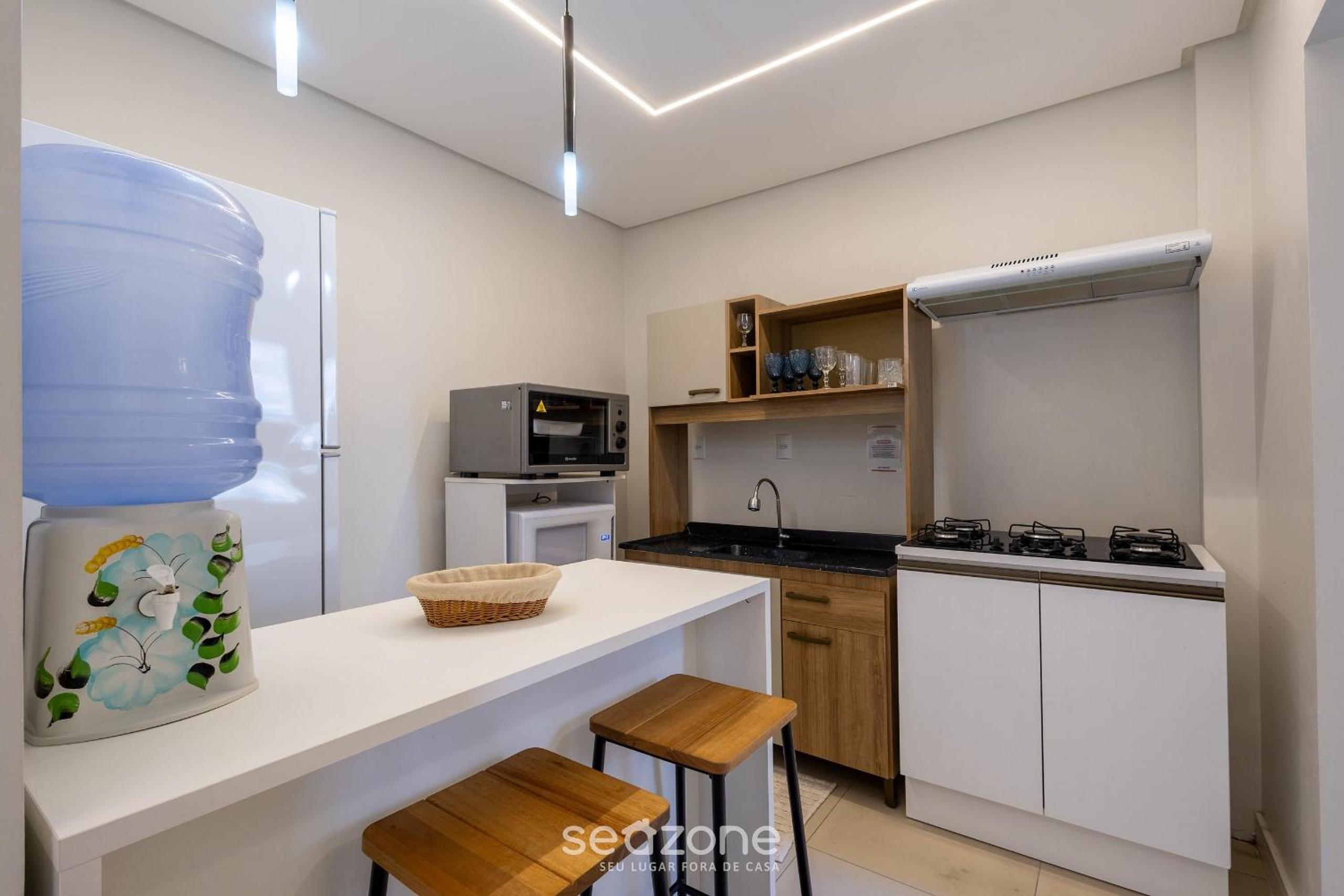 Modern and Exclusive Apartments in Meia Praia, 450m from the Beach - EST