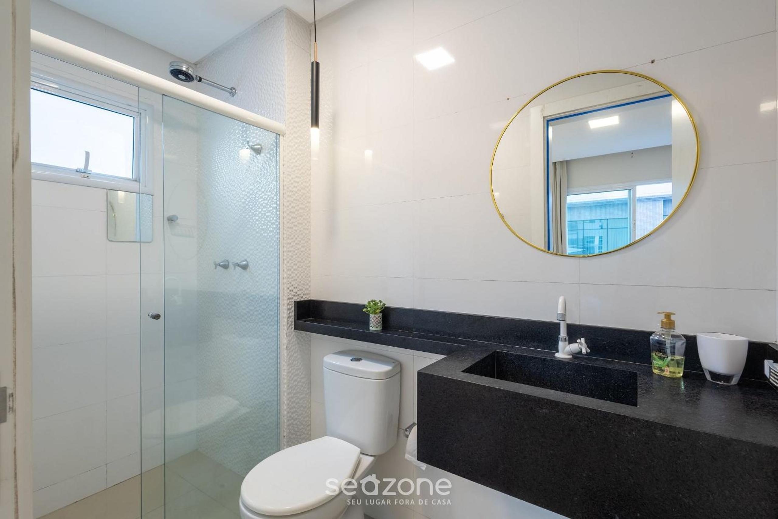 Modern and Exclusive Apartments in Meia Praia, 450m from the Beach - EST