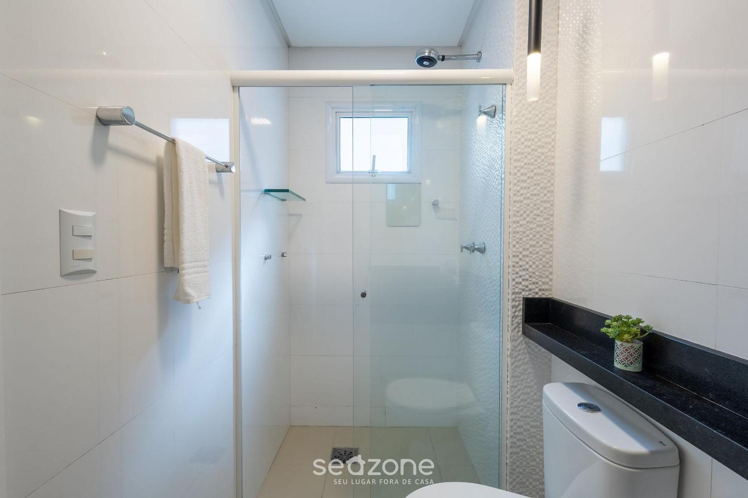 Modern and Exclusive Apartments in Meia Praia, 450m from the Beach - EST