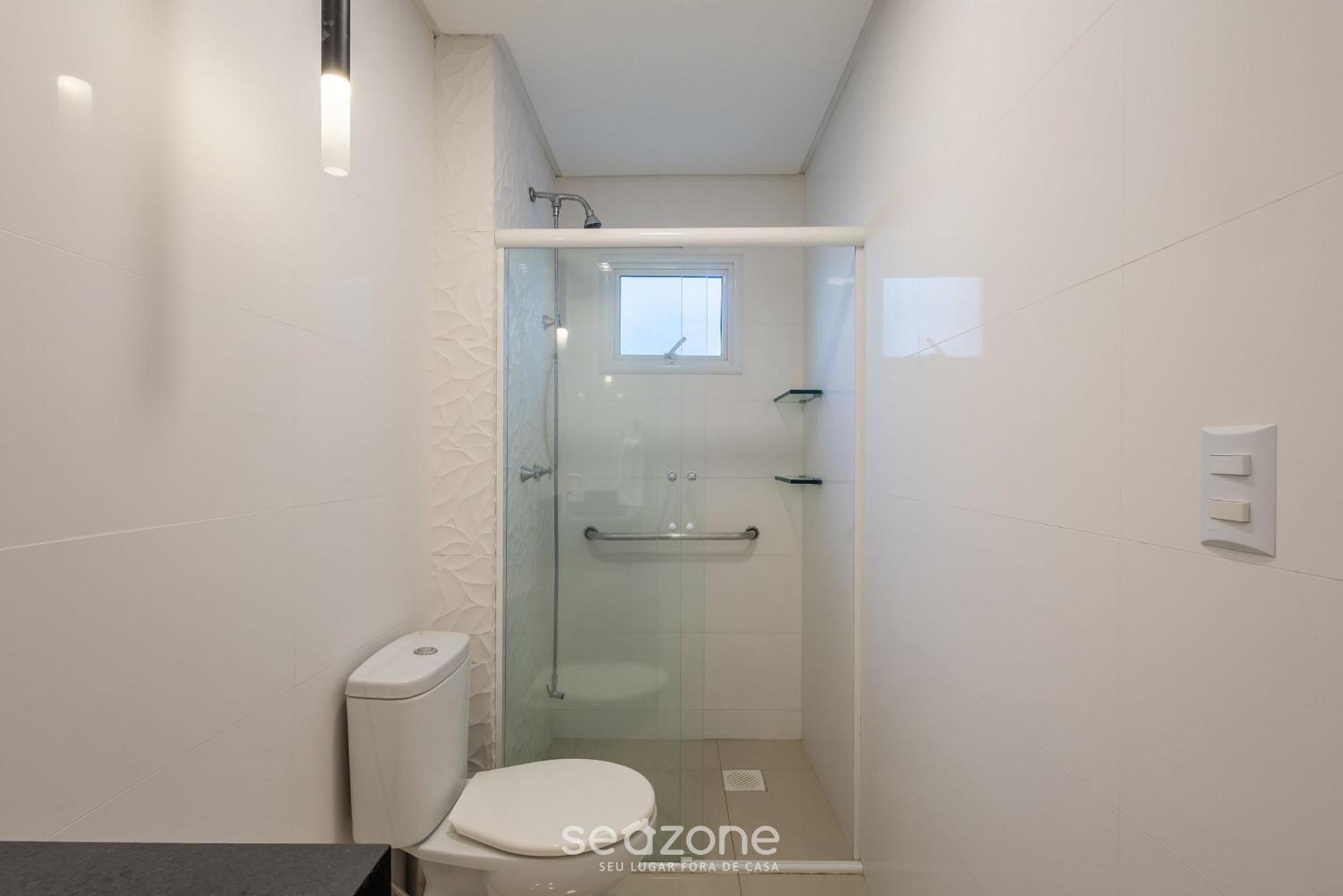 Modern and Exclusive Apartments in Meia Praia, 450m from the Beach - EST