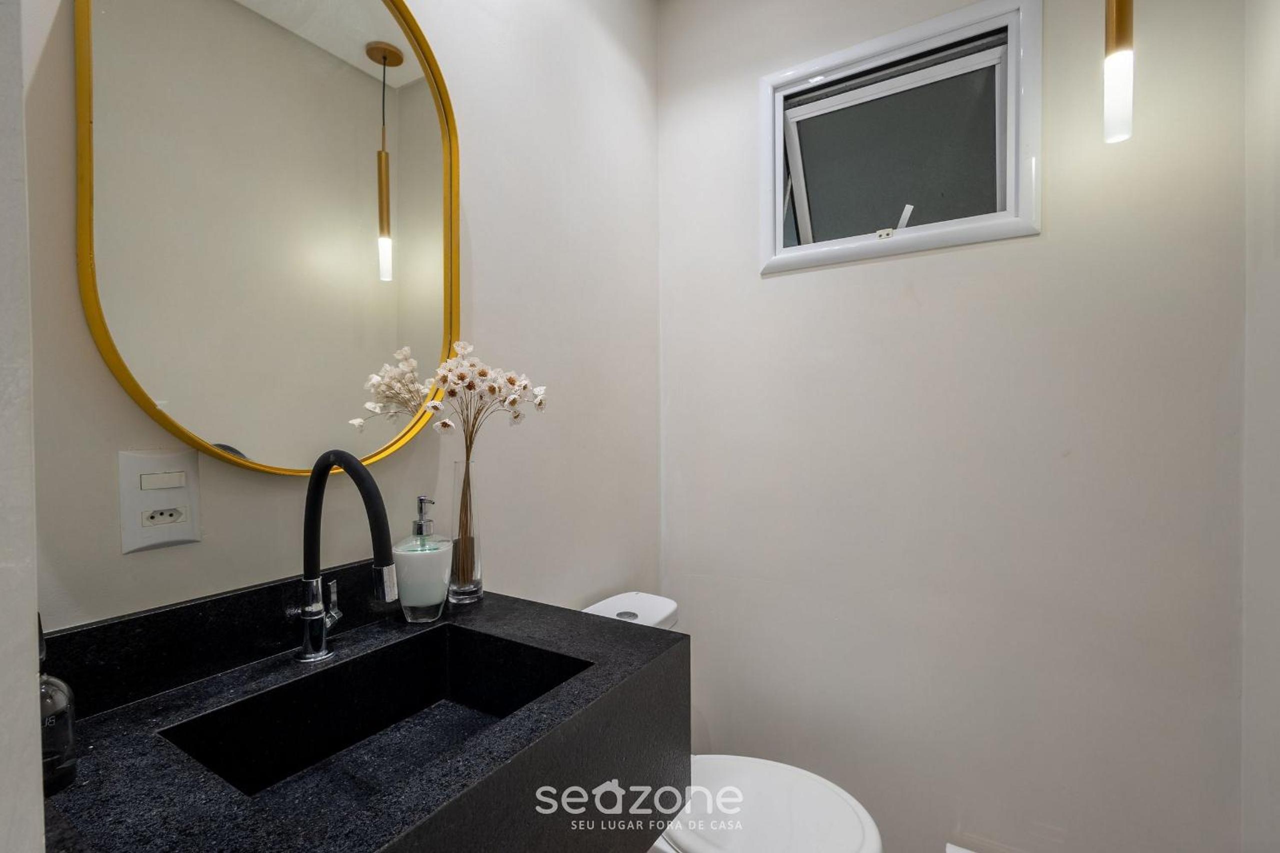 Modern and Exclusive Apartments in Meia Praia, 450m from the Beach - EST