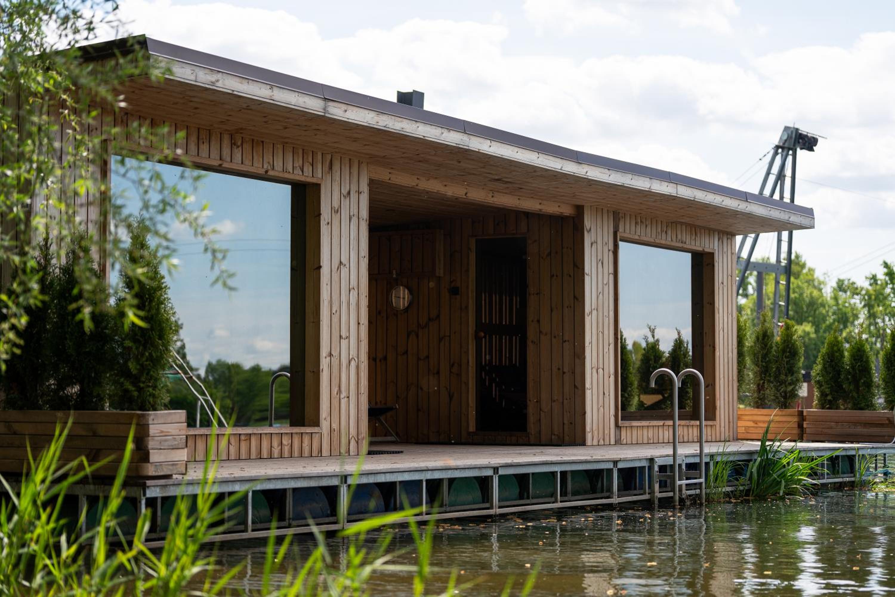 House Boat s výhledem na Wake Port