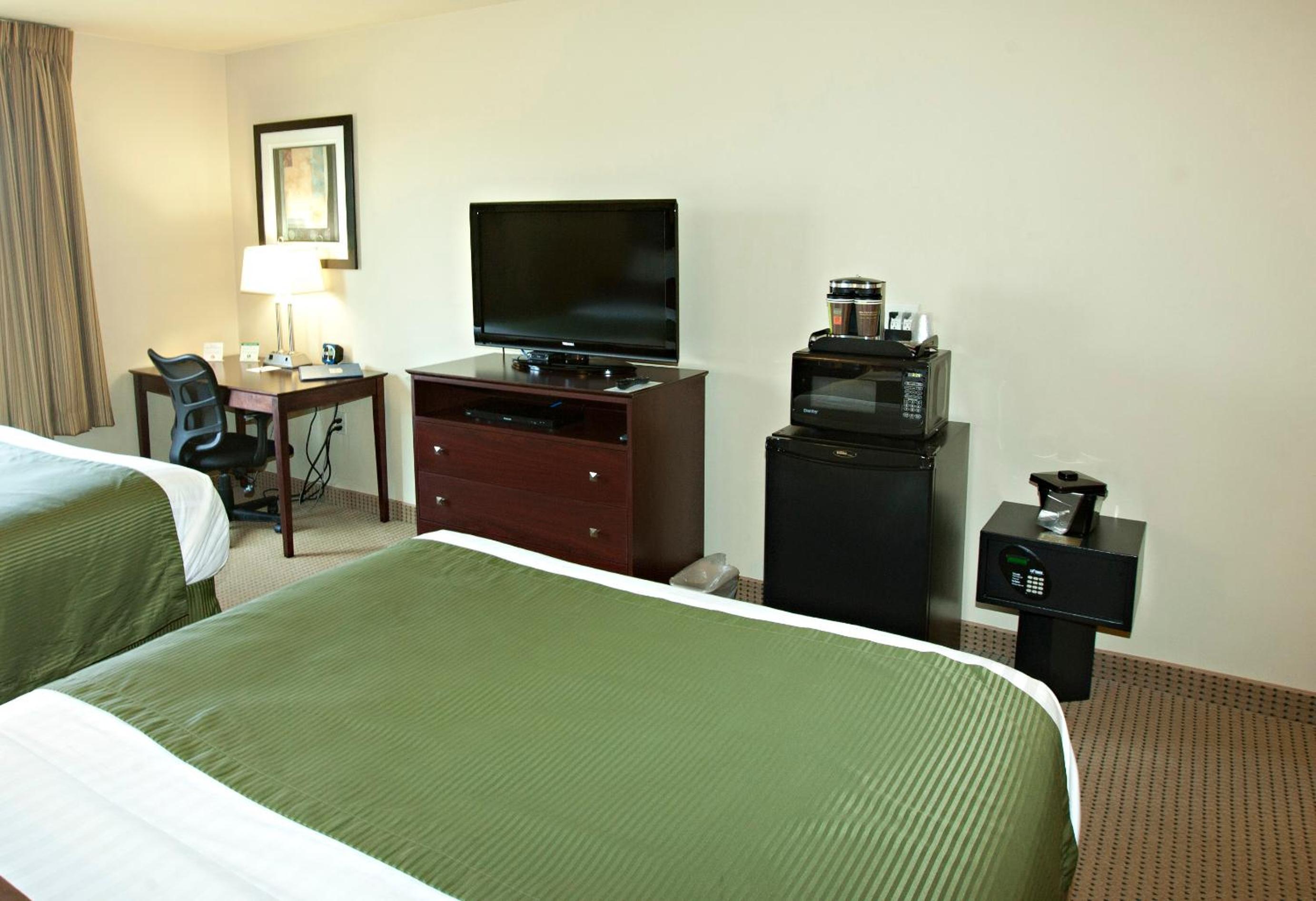 Cobblestone Inn & Suites - Langdon