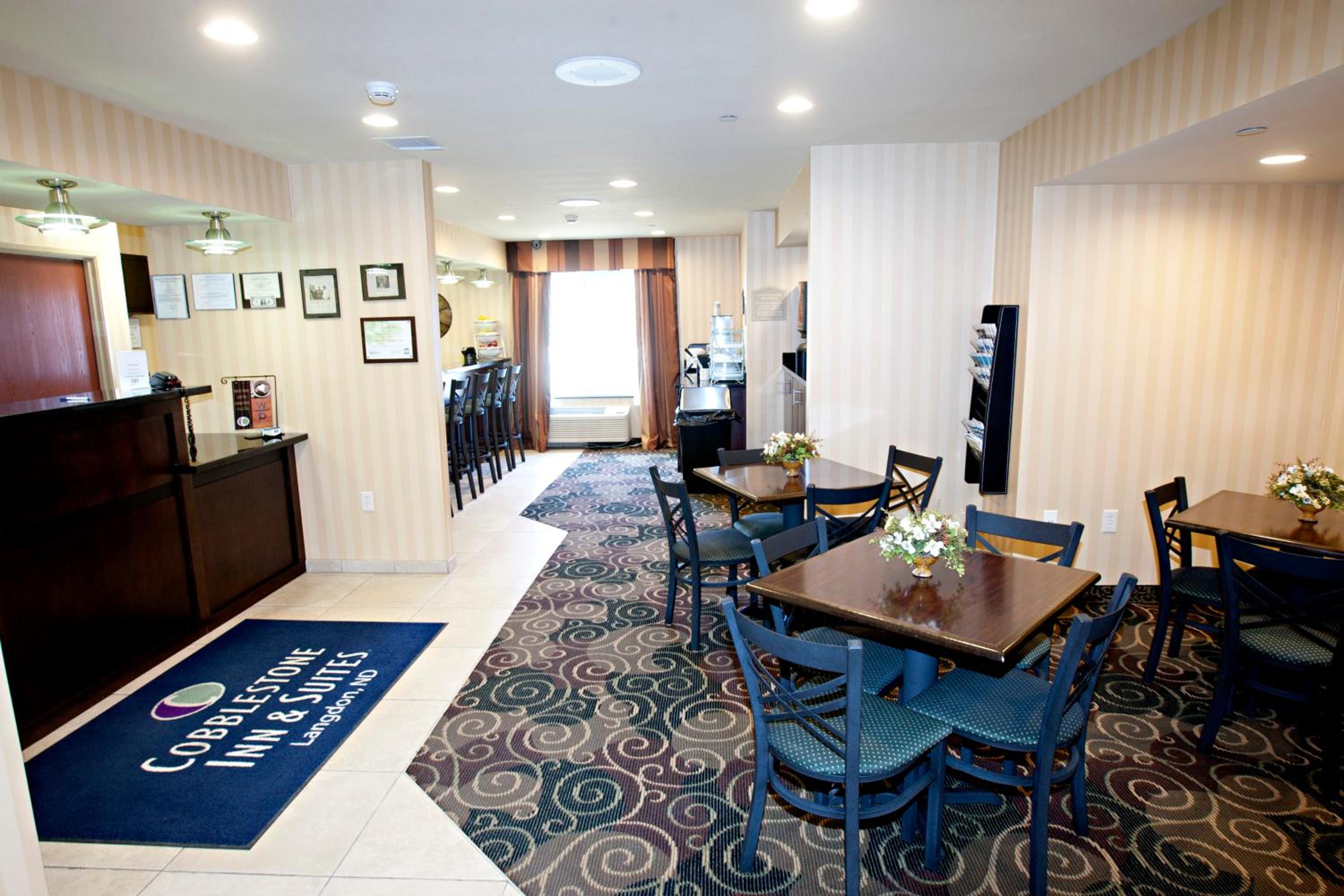 Cobblestone Inn & Suites - Langdon