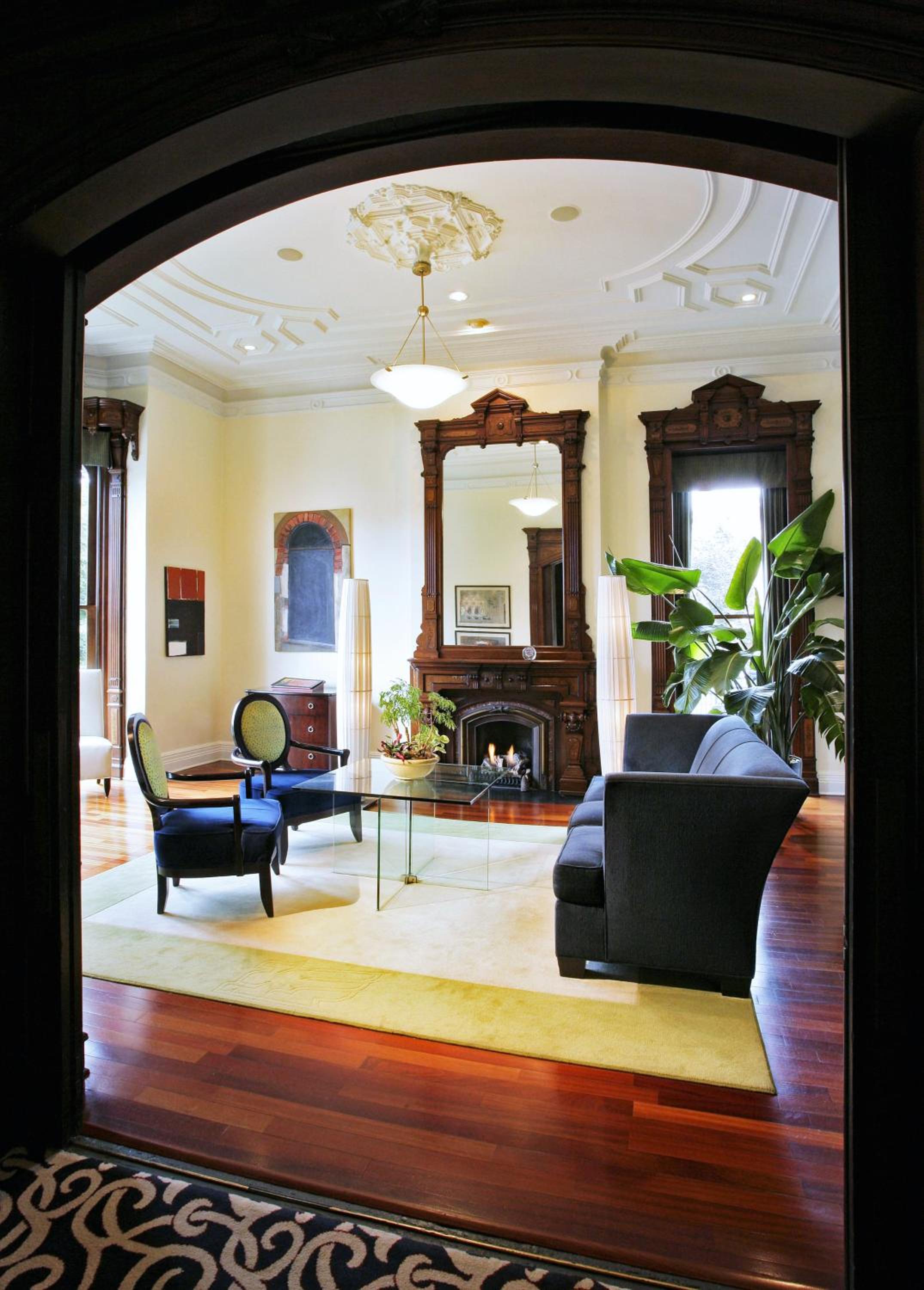Buffalo Vacations - The Mansion on Delaware Avenue - Property Image 19