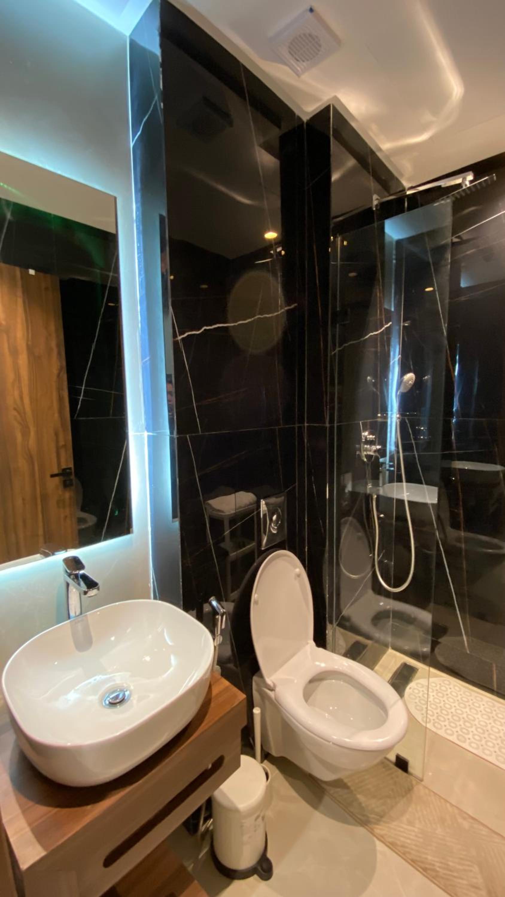 Modern & Fully equipped 1BDR Flats in Palmiers Central Casablanca with Terrace & Parking