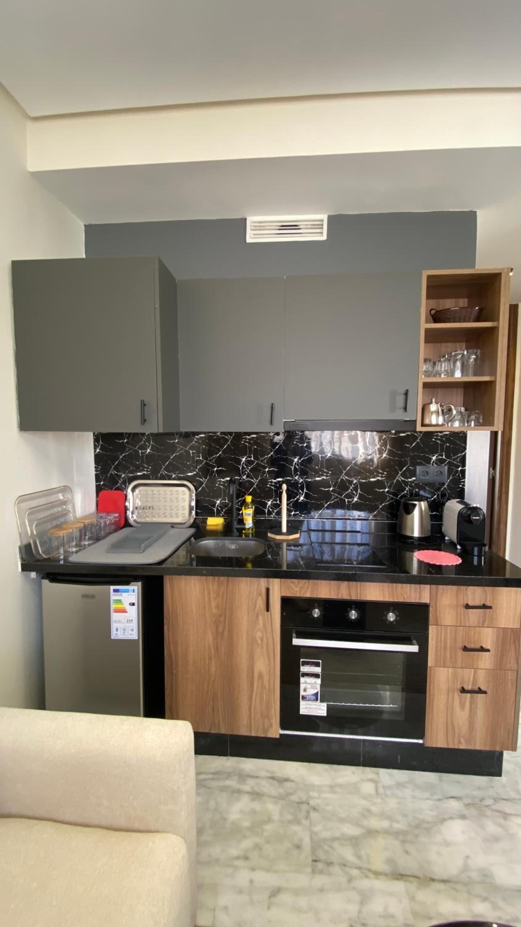 Modern & Fully equipped 1BDR Flats in Palmiers Central Casablanca with Terrace & Parking