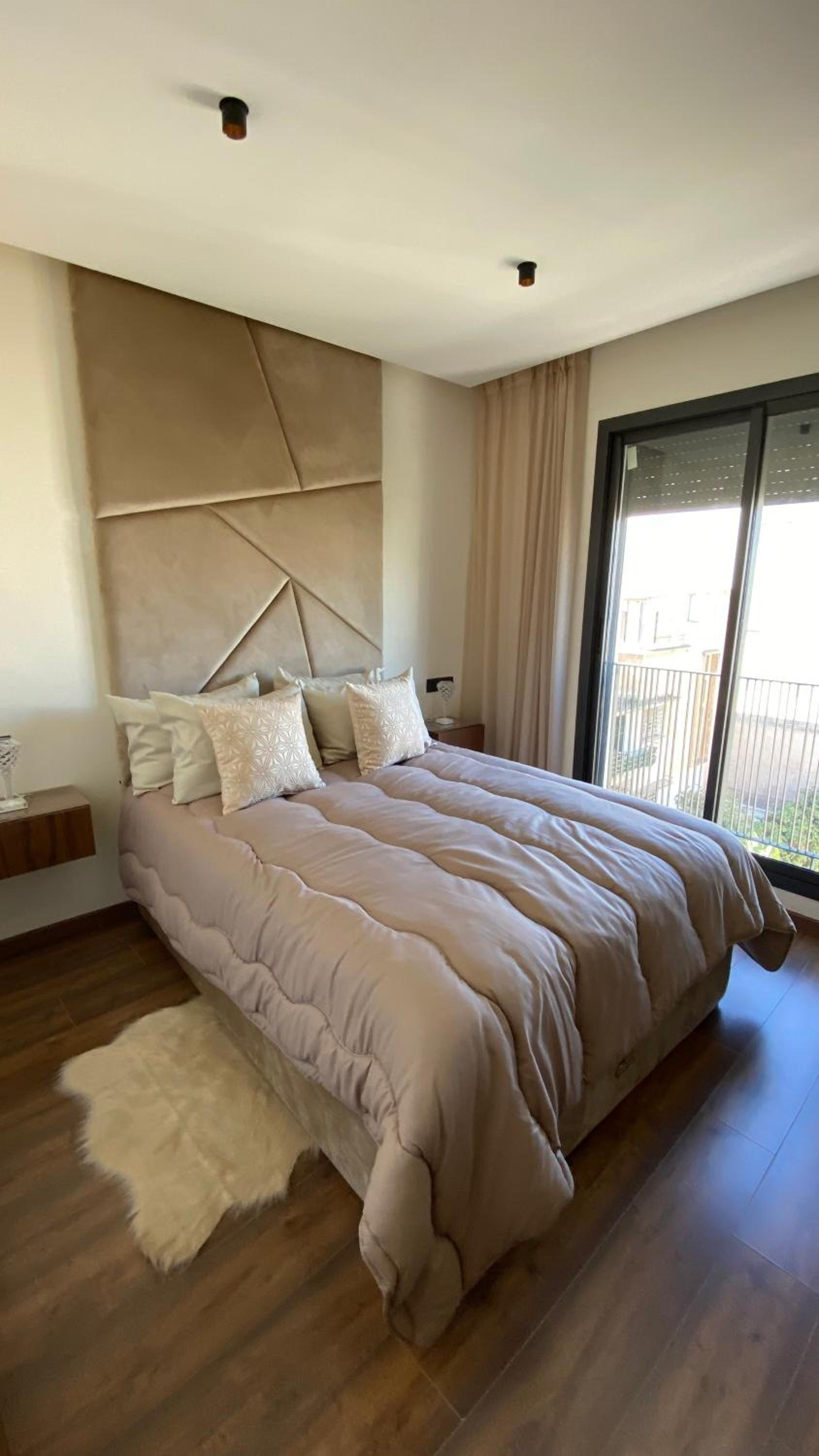 Modern & Fully equipped 1BDR Flats in Palmiers Central Casablanca with Terrace & Parking