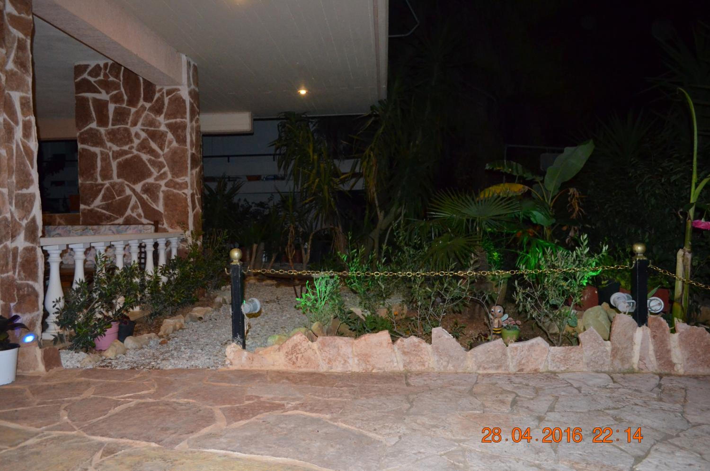 Apartments Zoumperi
