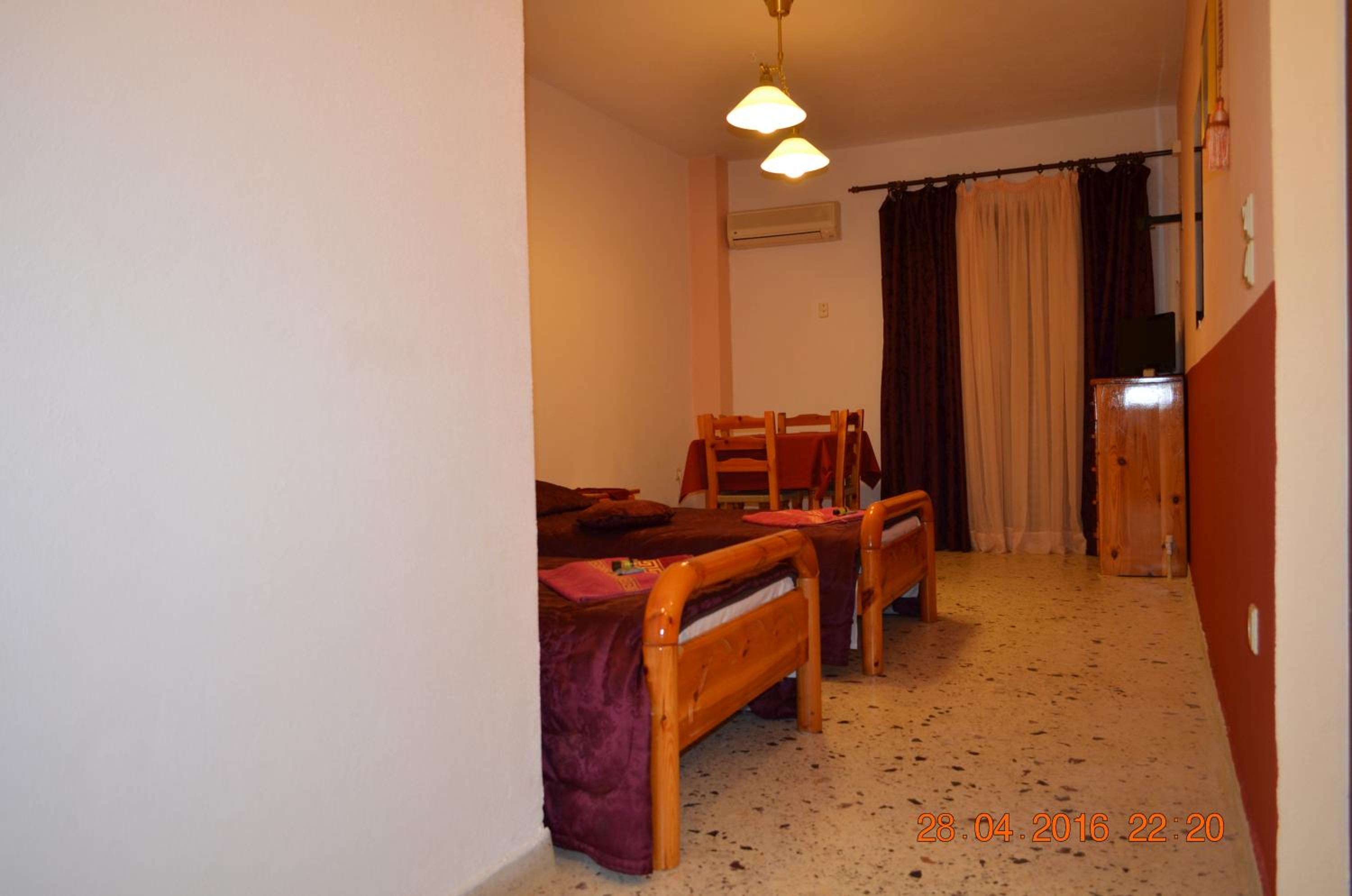 Apartments Zoumperi