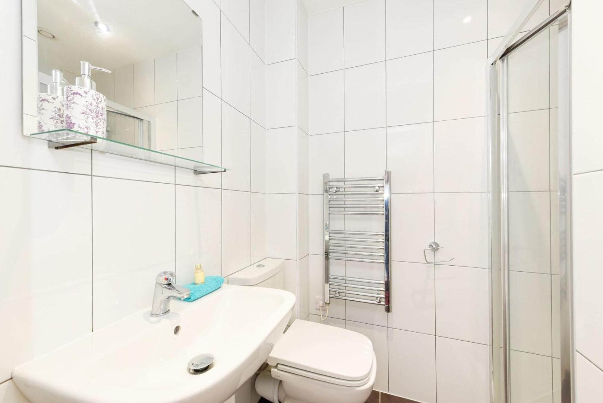 Private Ensuite at Newarke St