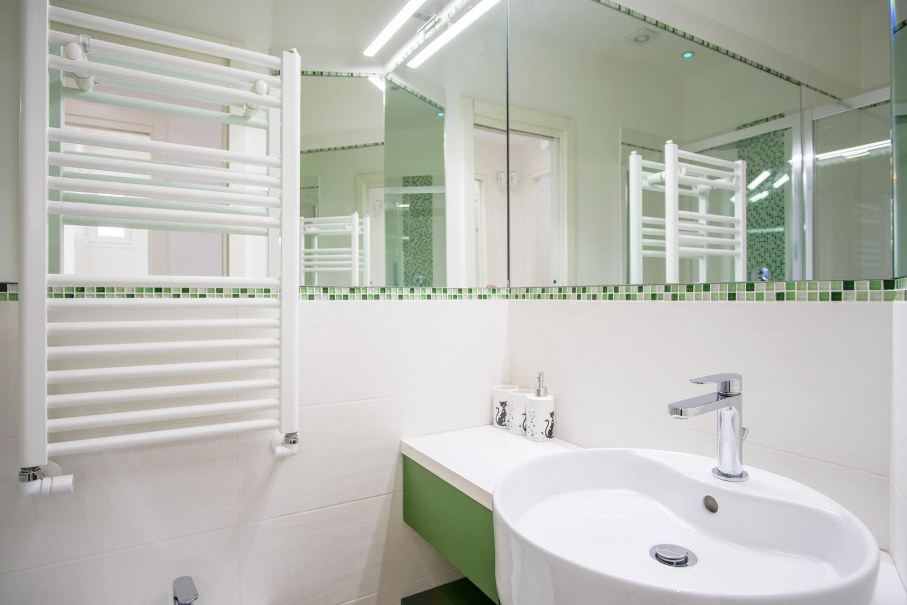 Elegantis Doris Suite Apartment - One Minute Walk to Vatican Museums