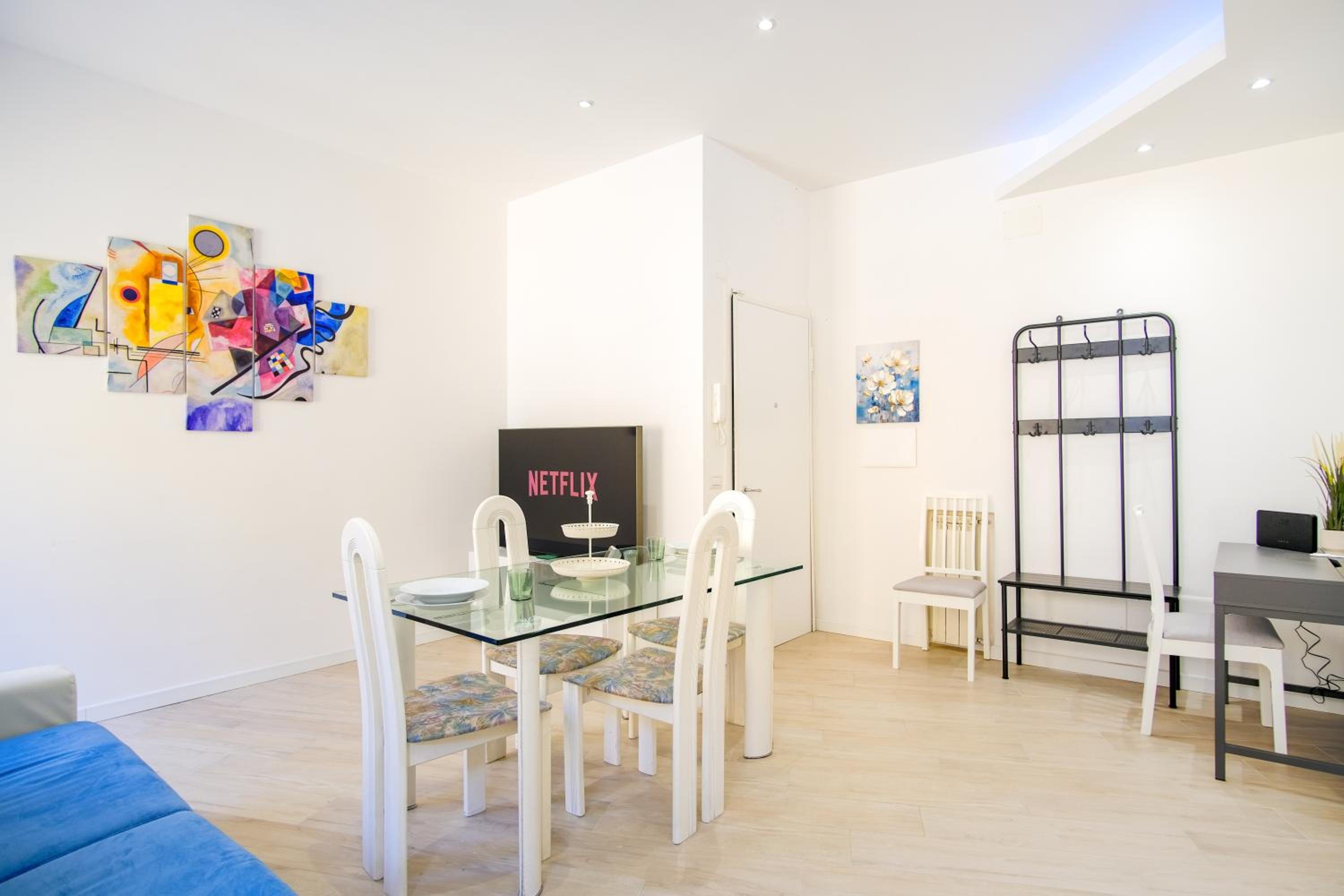 Elegantis Doris Suite Apartment - One Minute Walk to Vatican Museums