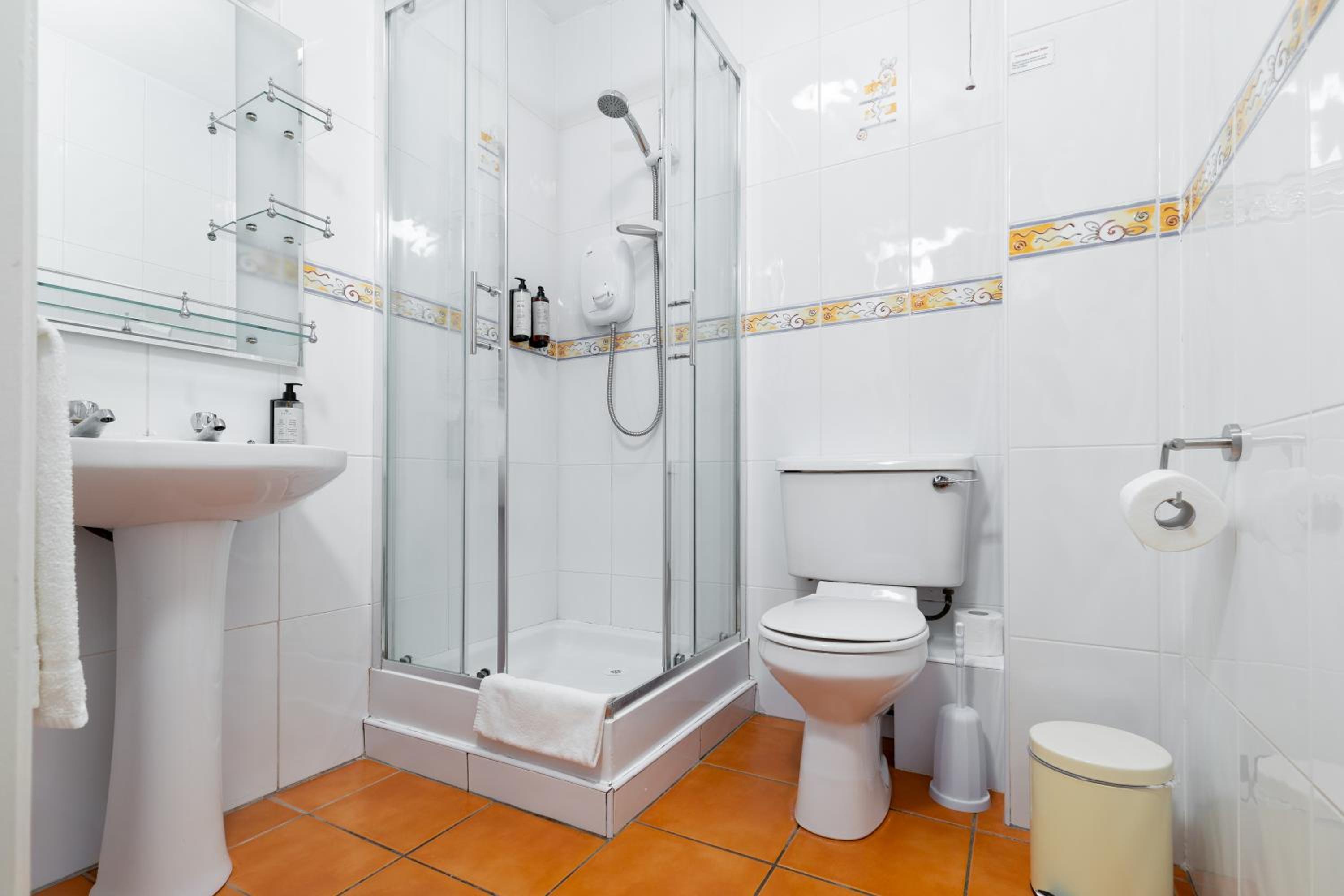 Gort Na Coiribe - Galway Lakeside Apartments