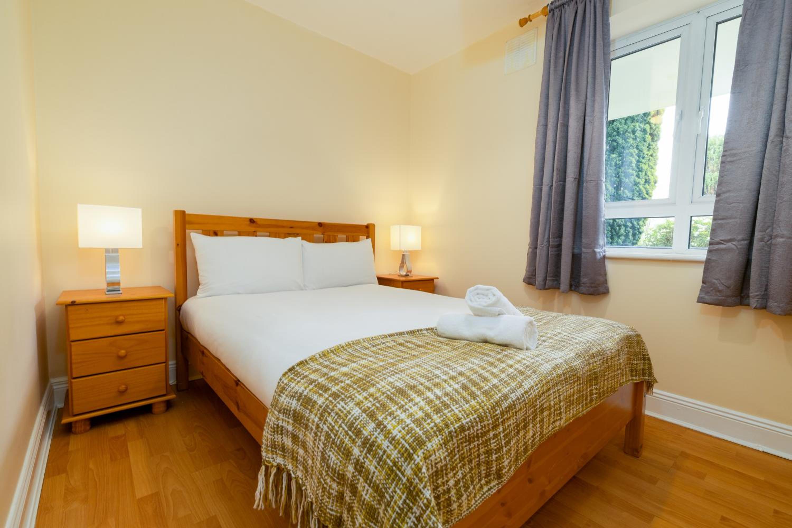 Gort Na Coiribe - Galway Lakeside Apartments