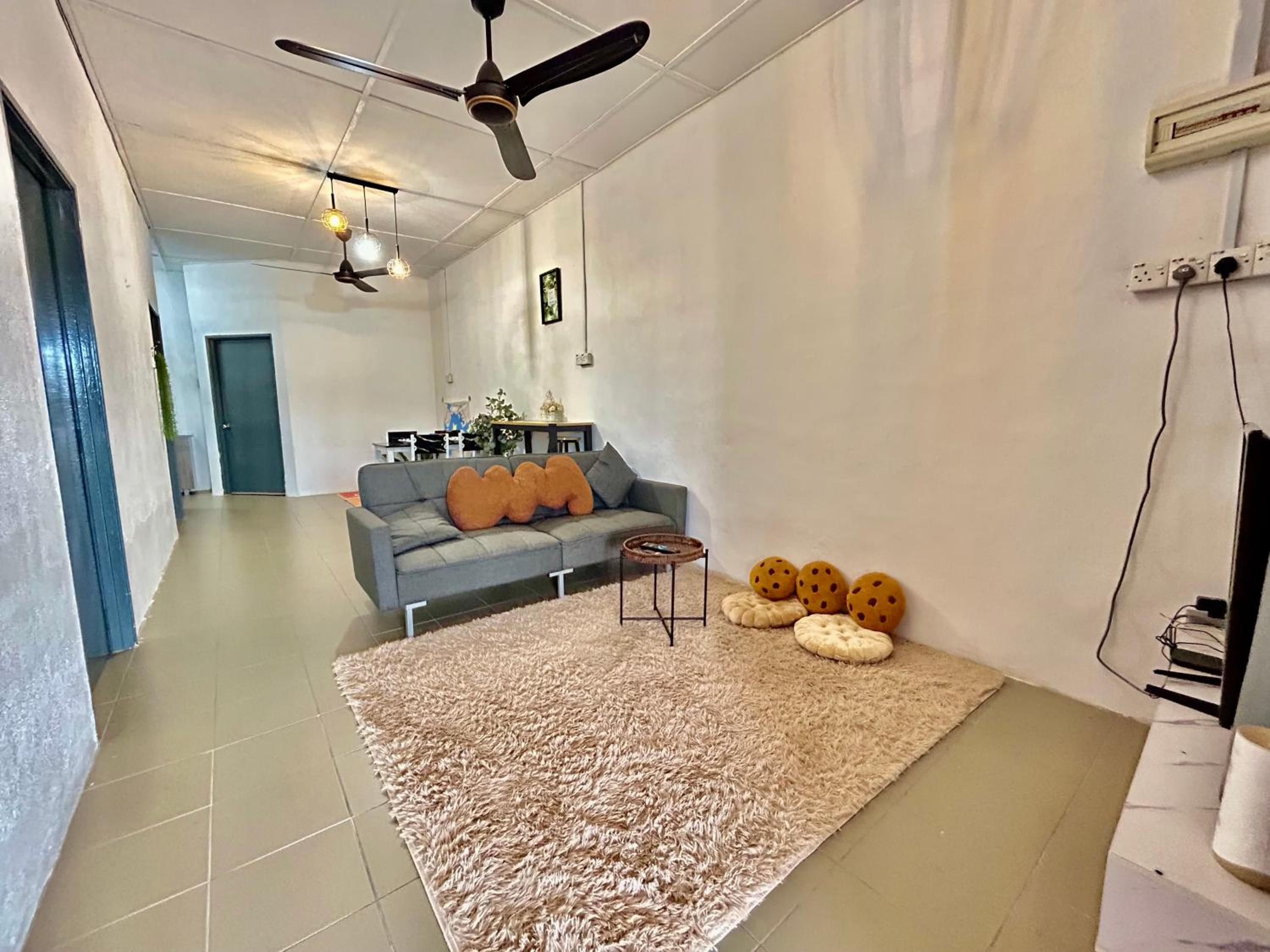 Entire 33 Cozy House • 3 Bedroom @ Alma Bukit Mertajam photo 6