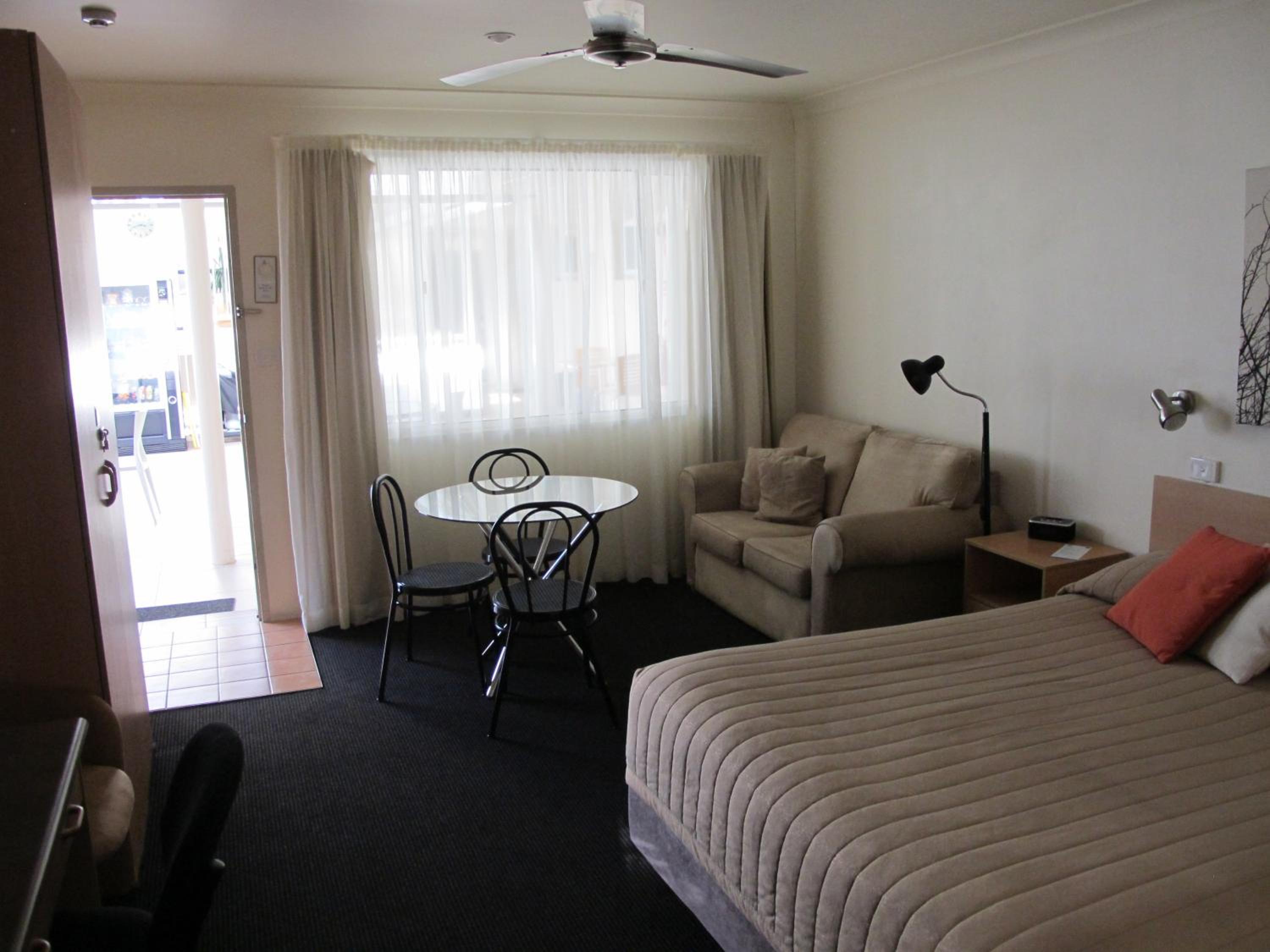 Aston Hill Motor Lodge