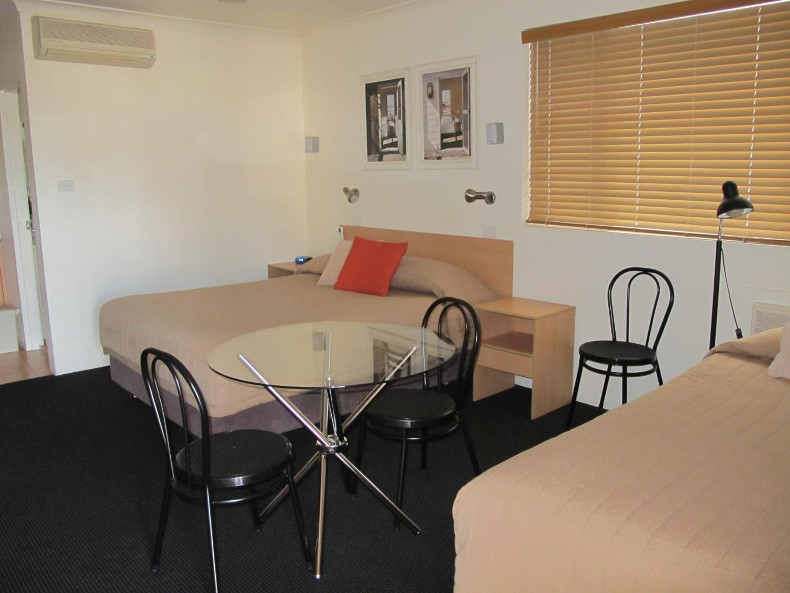 Aston Hill Motor Lodge