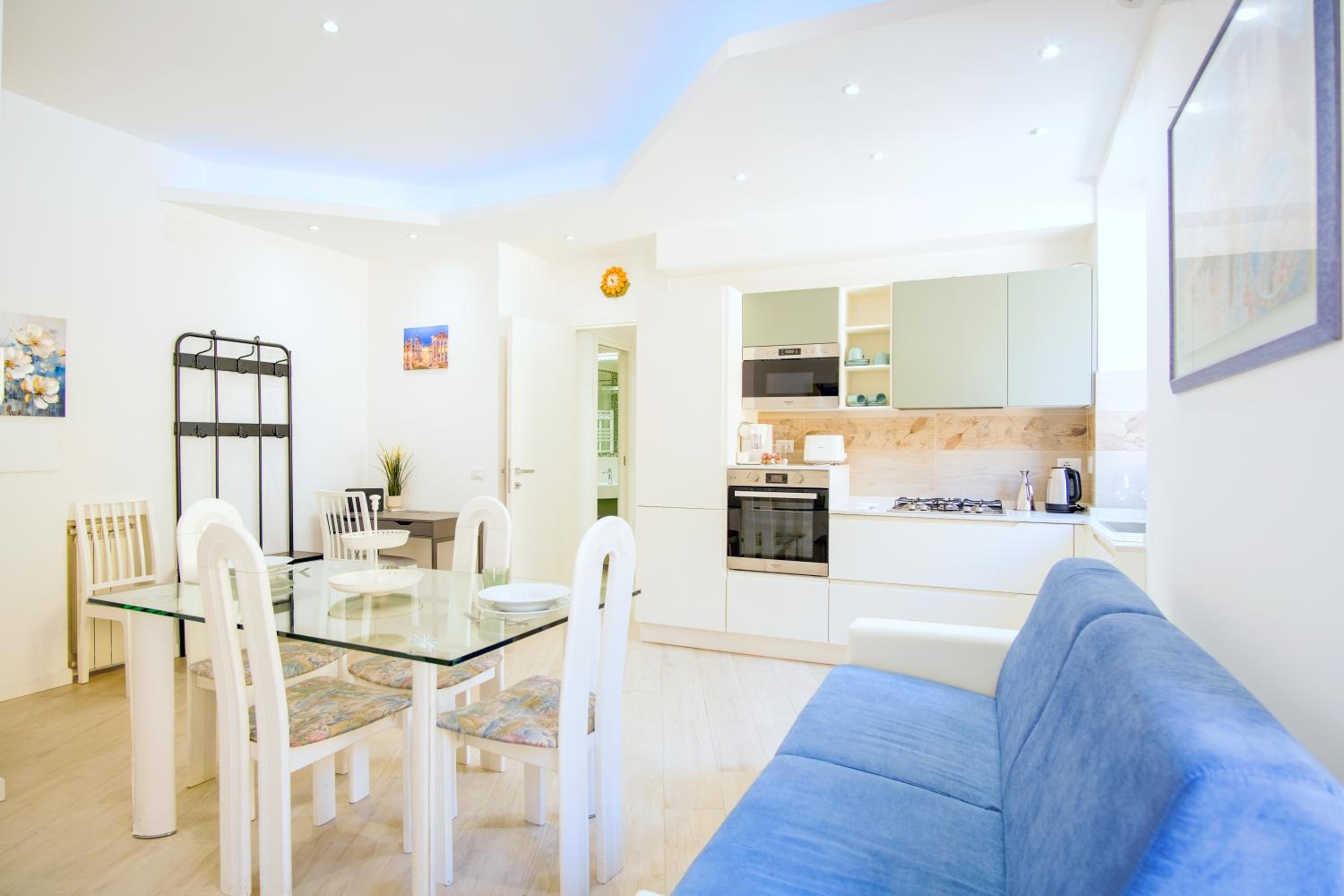 Elegantis Doris Suite Apartment - One Minute Walk to Vatican Museums