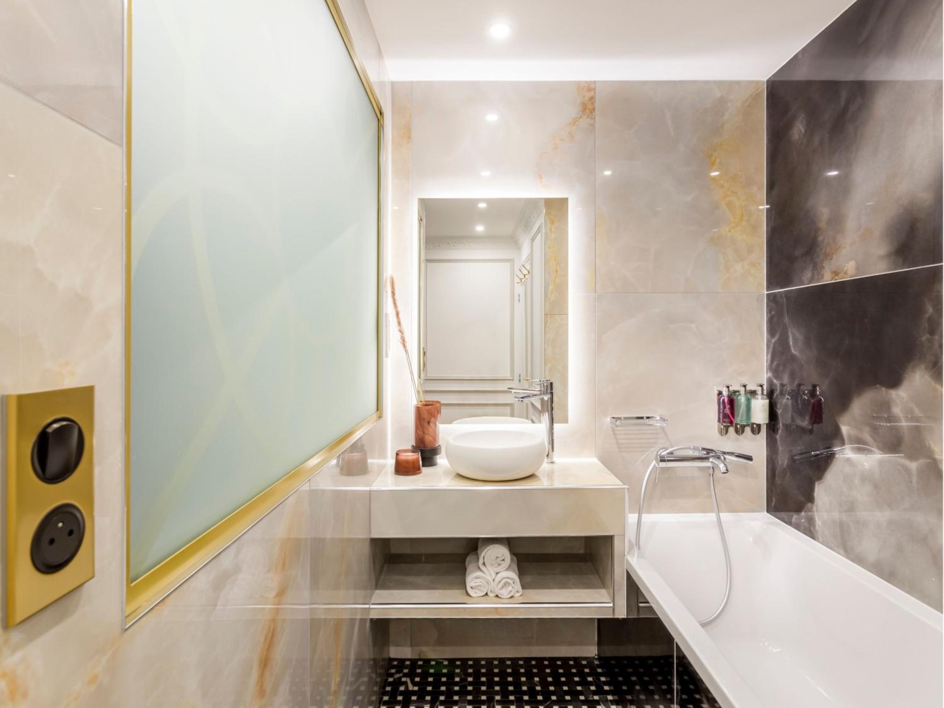 Merveil - Luxury Suite - Champs Elysees -St George