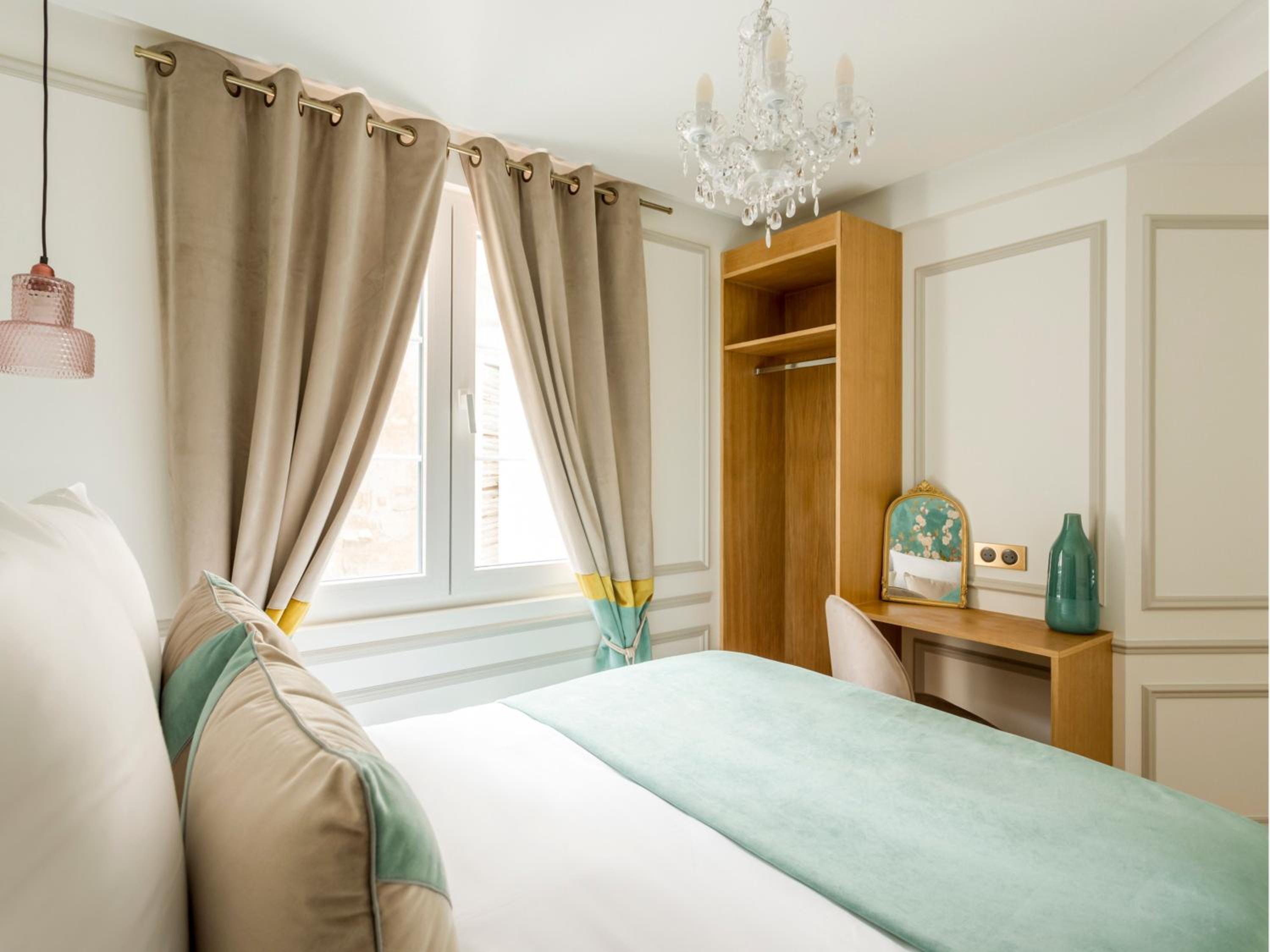 Merveil - Luxury Suite - Champs Elysees -St George