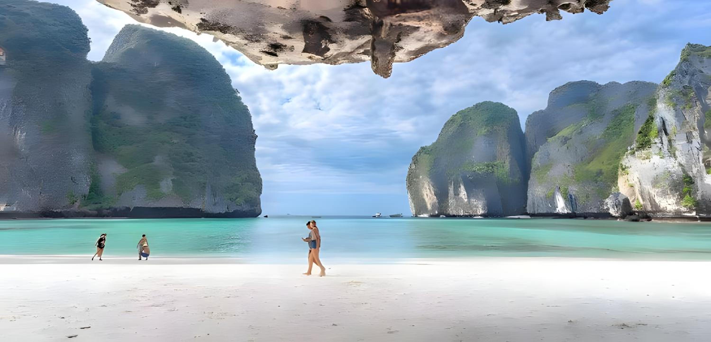 xx BAO Patong Beach Phuket - เบา ป่าตองบีช