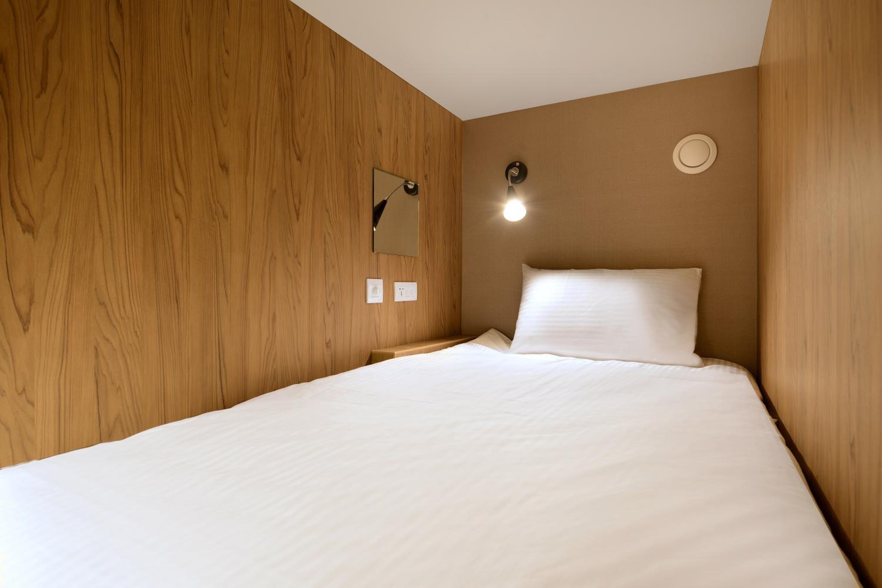 Park City Inn & Hostel