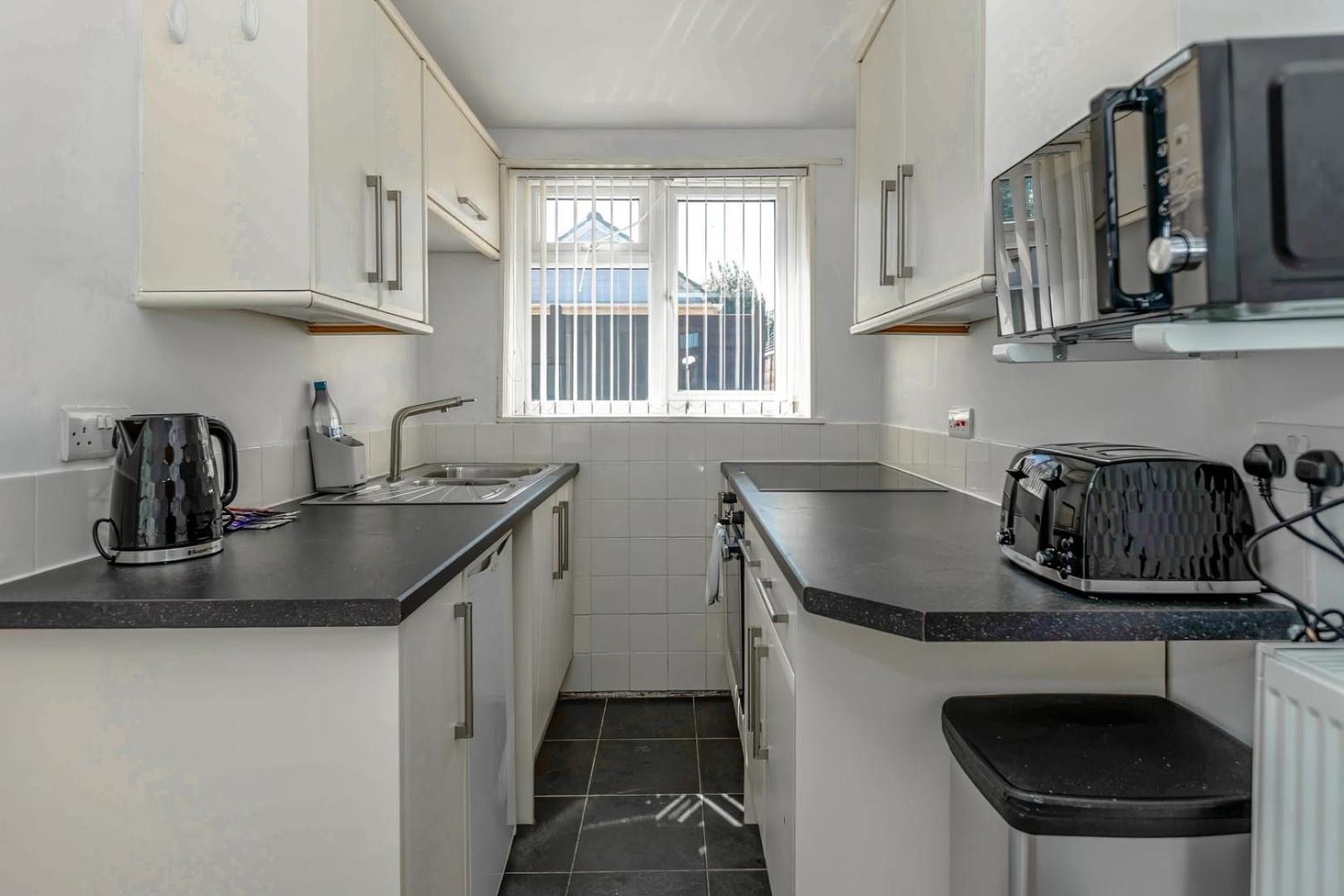 Family friendly Filton home with parking and WiFi
