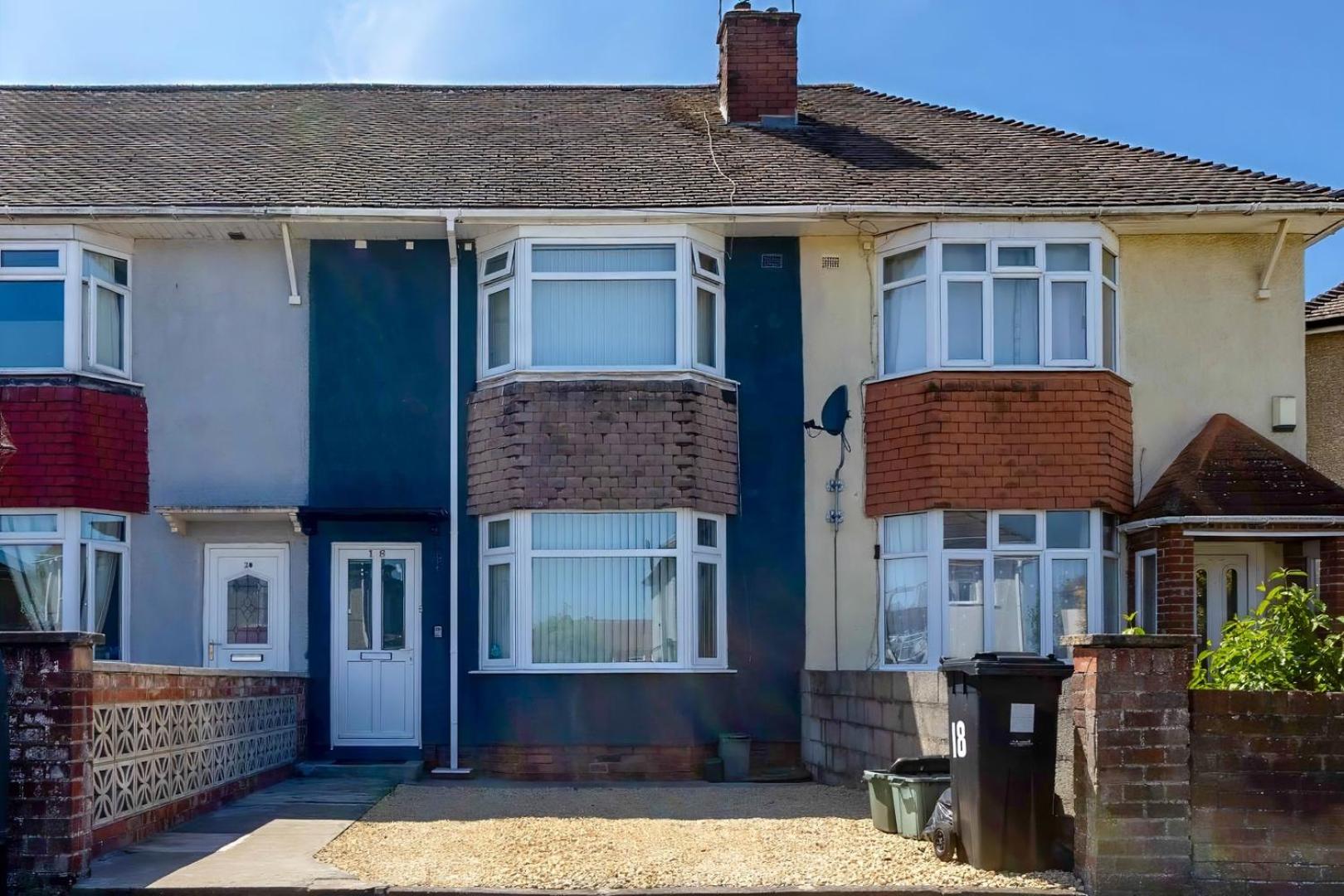 Family friendly Filton home with parking and WiFi