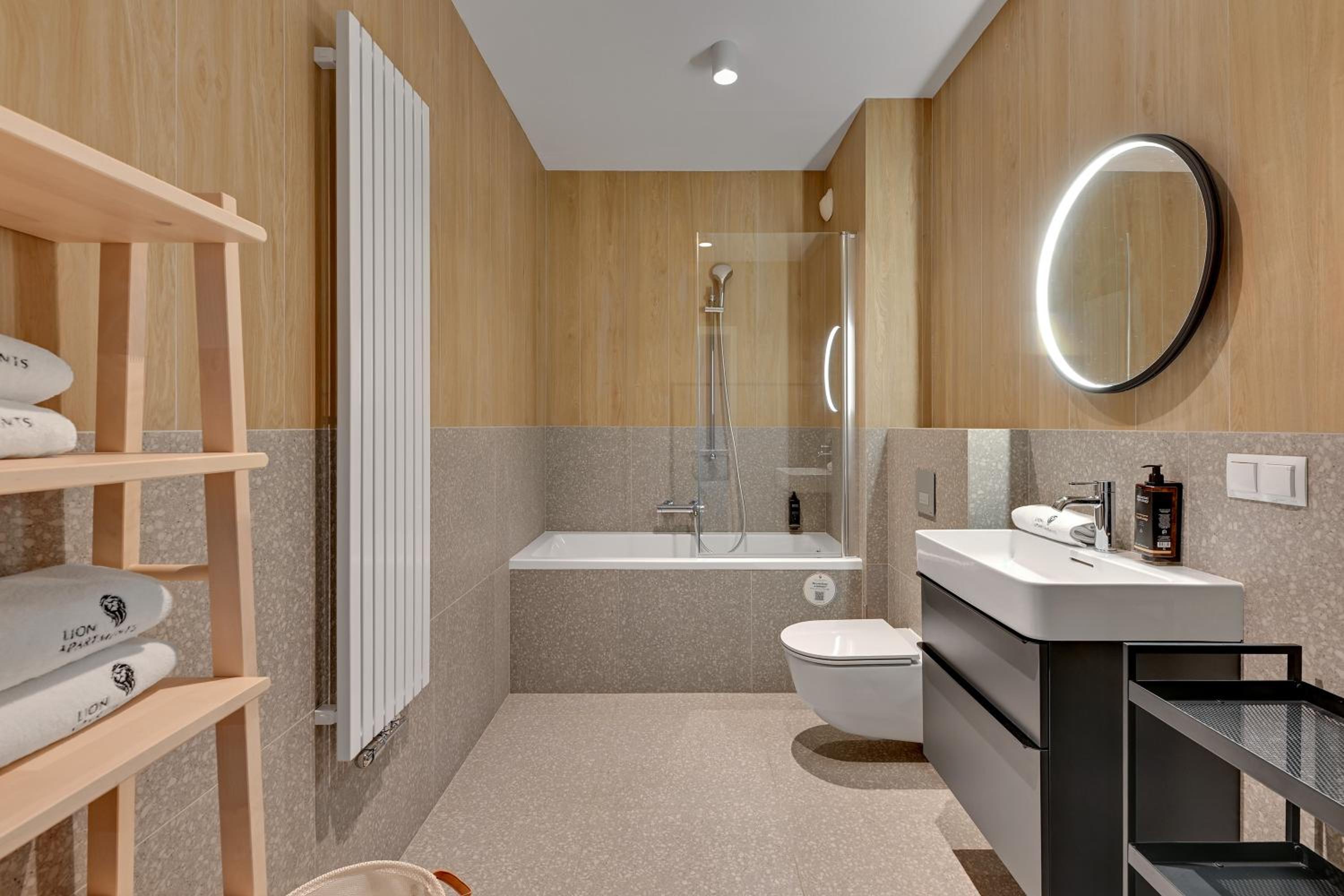Gdańsk Old Town Scala suites C with Parking by Lion Apartments